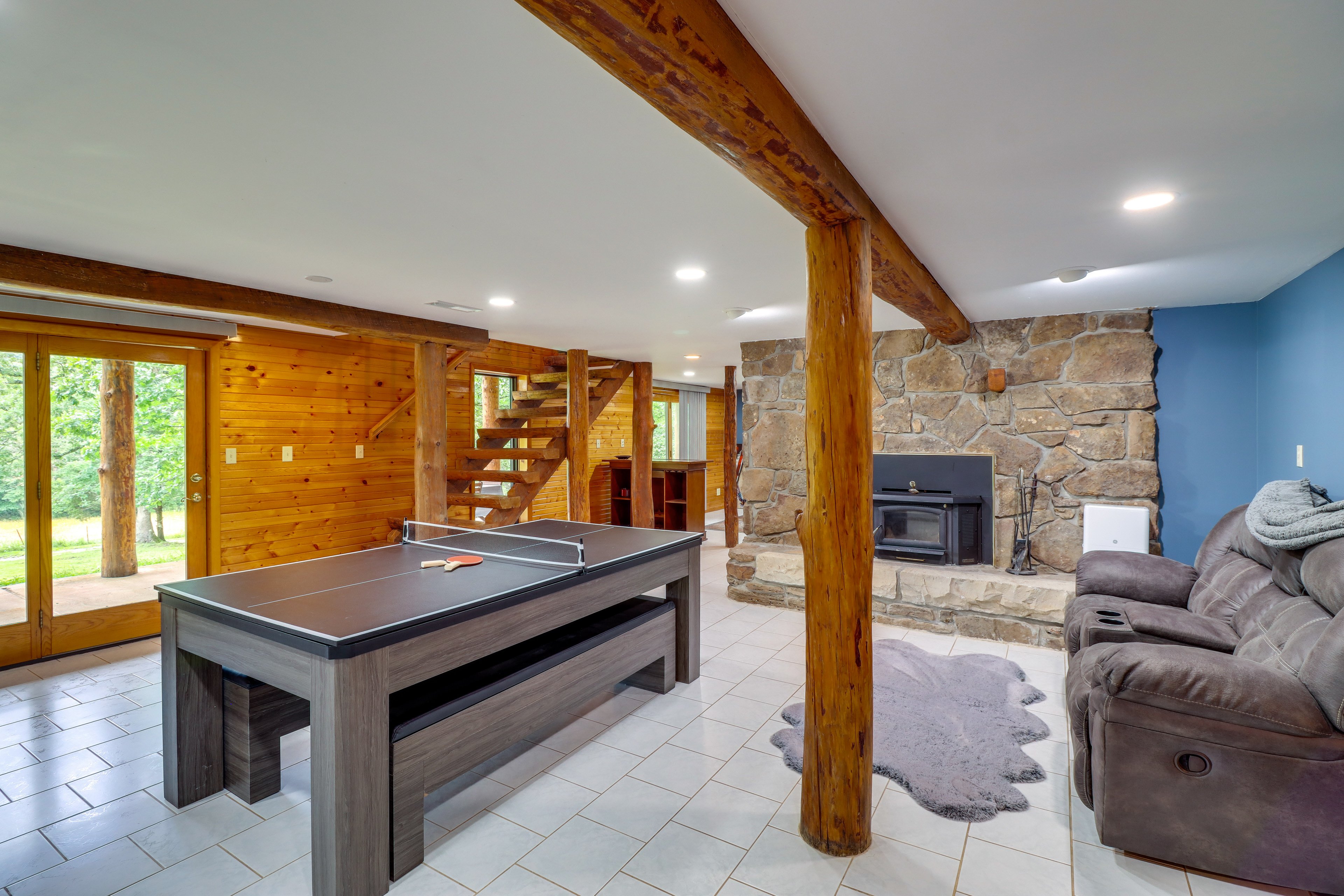Game Room | Pool/Ping Pong Table