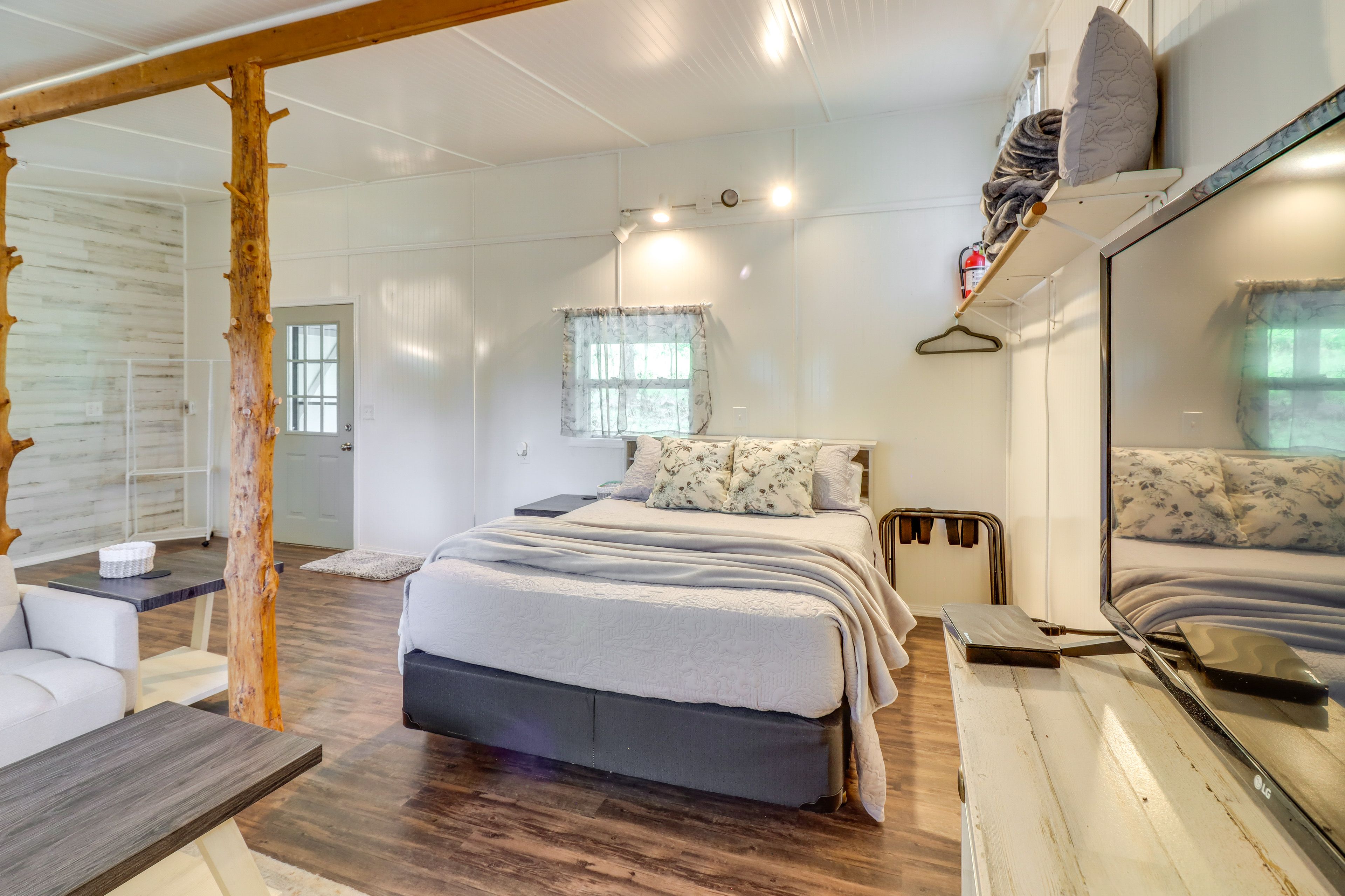 Studio Sleeping Area | Queen Bed