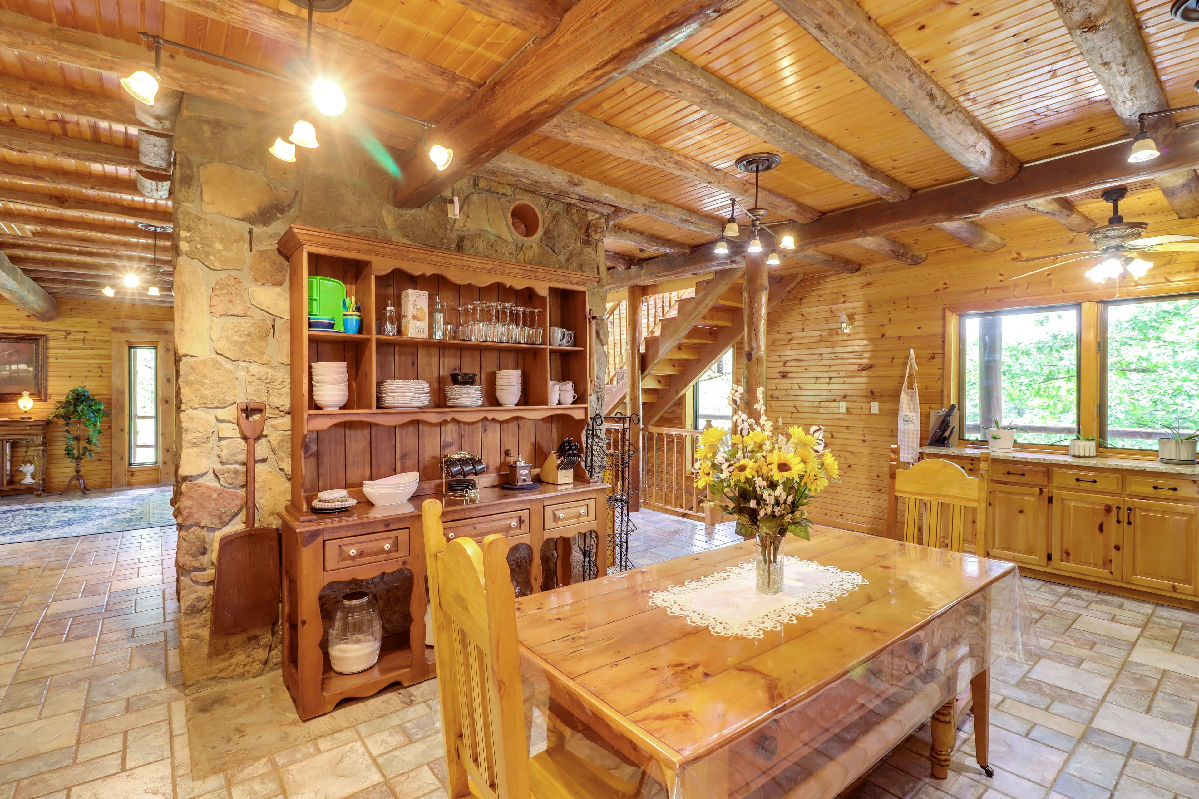 Dining Area | Dishes & Flatware Provided | 2nd Floor