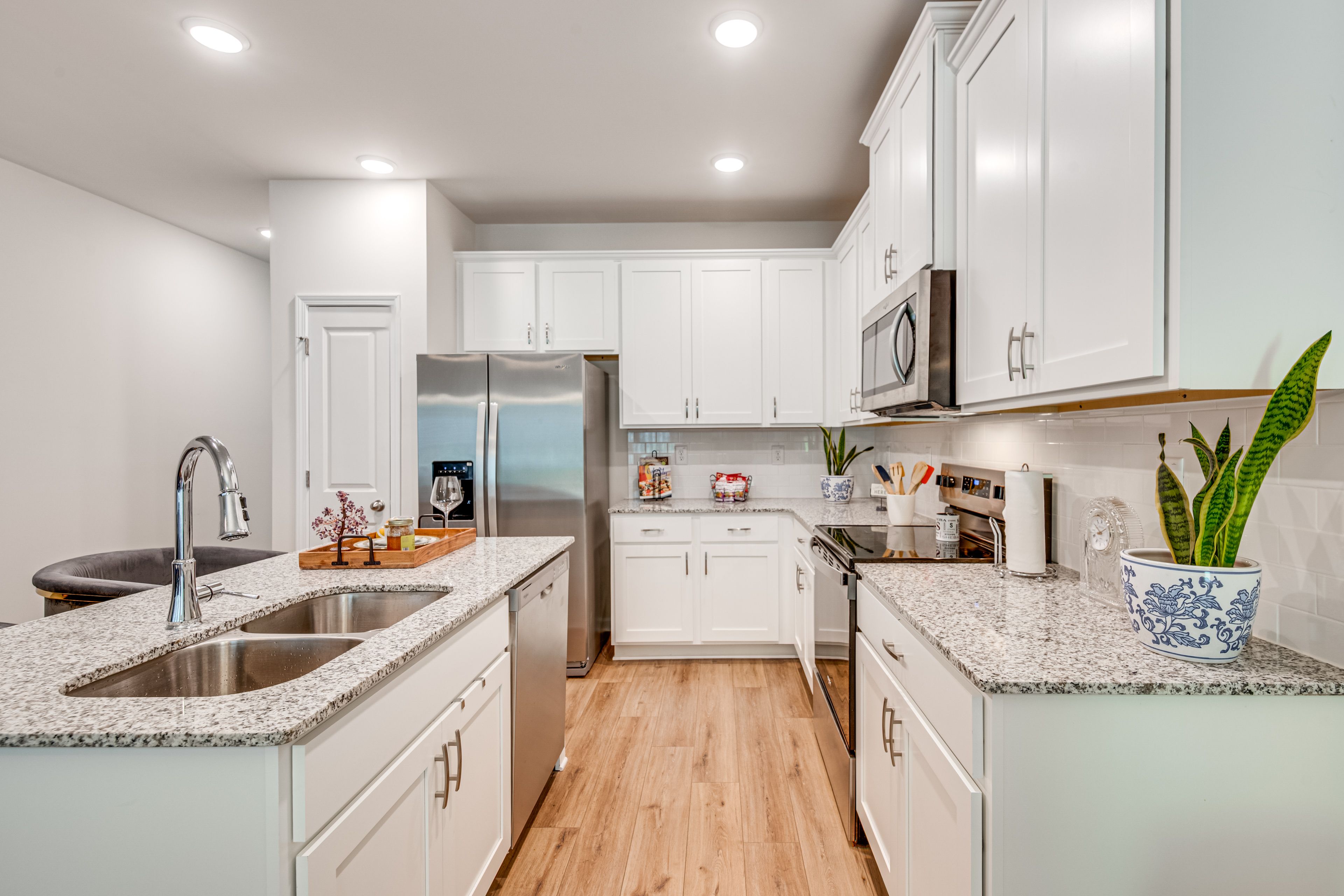 Kitchen | Breakfast Bar | 1st Floor
