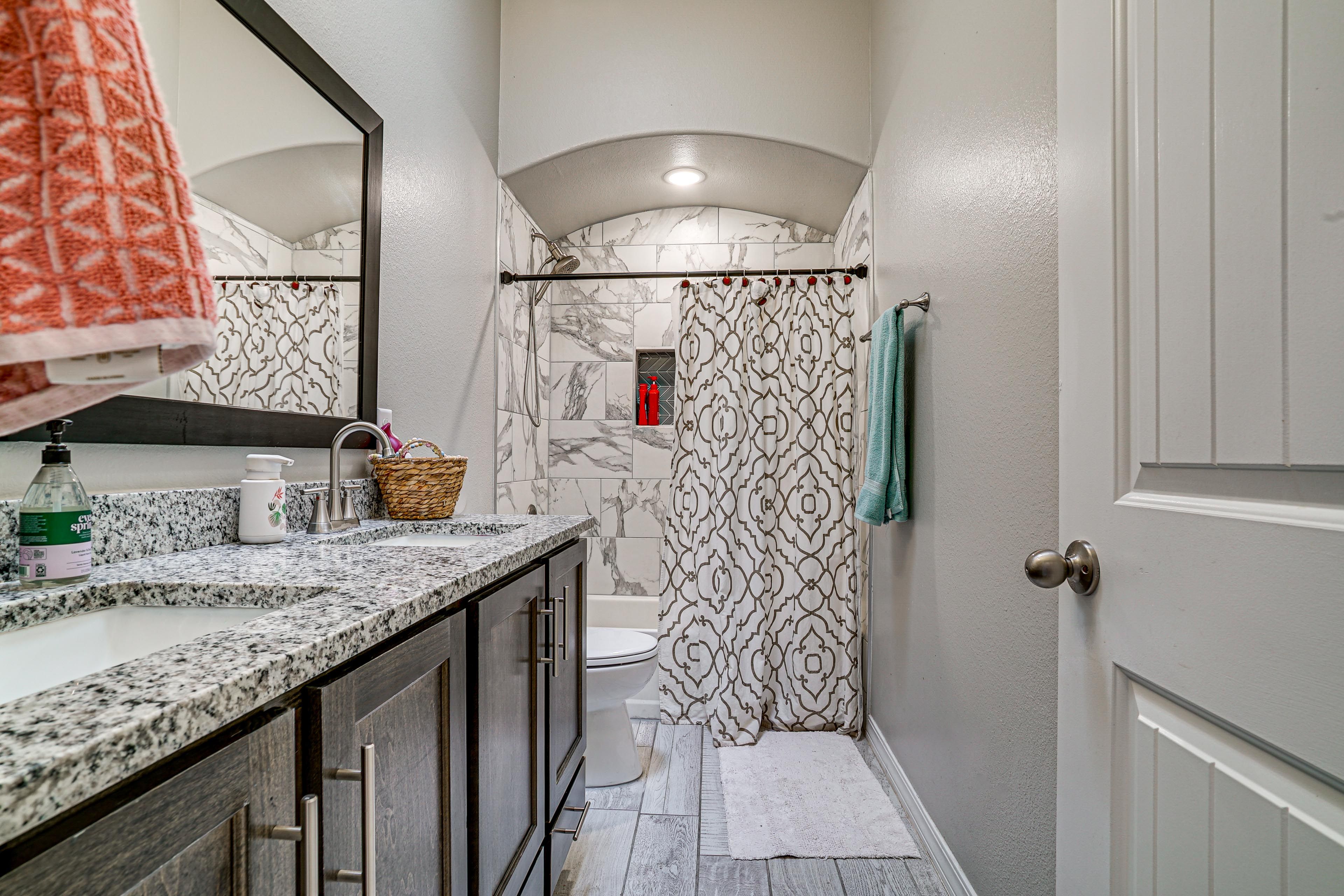 Full Bathroom