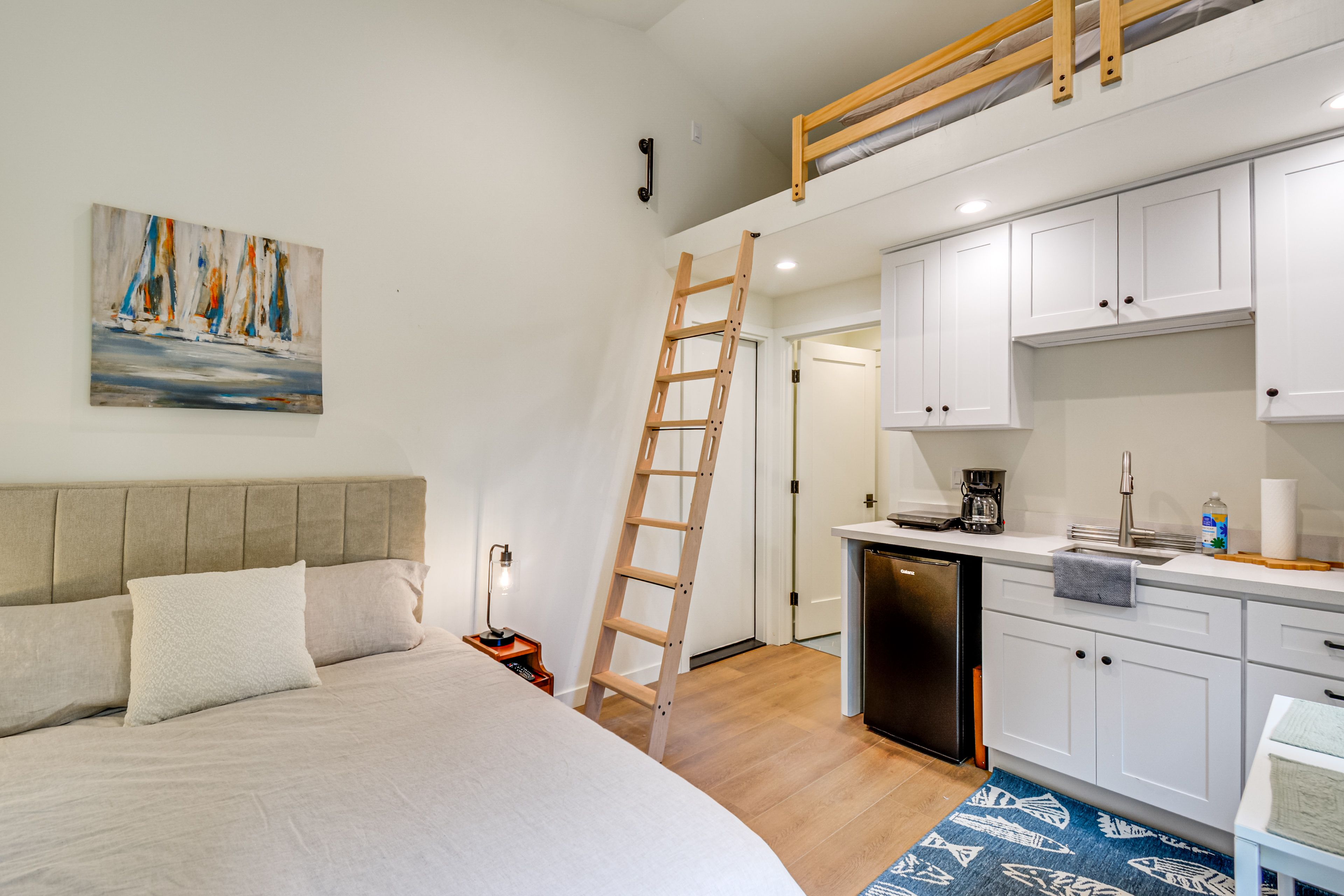 Shelton Vacation Rental | Studio | 1BA | 240 Sq Ft | 1 Step for Access