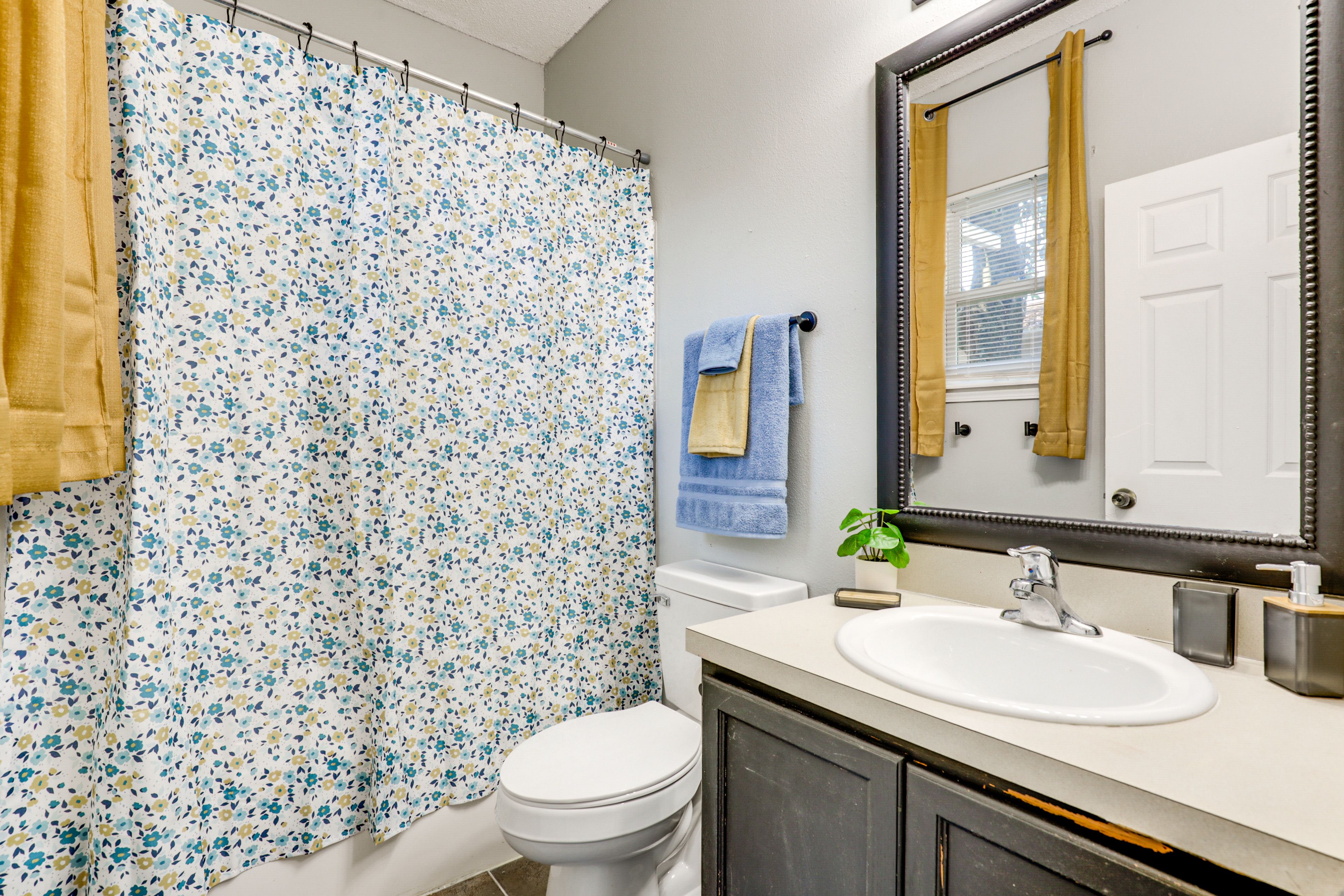 Full Bathroom