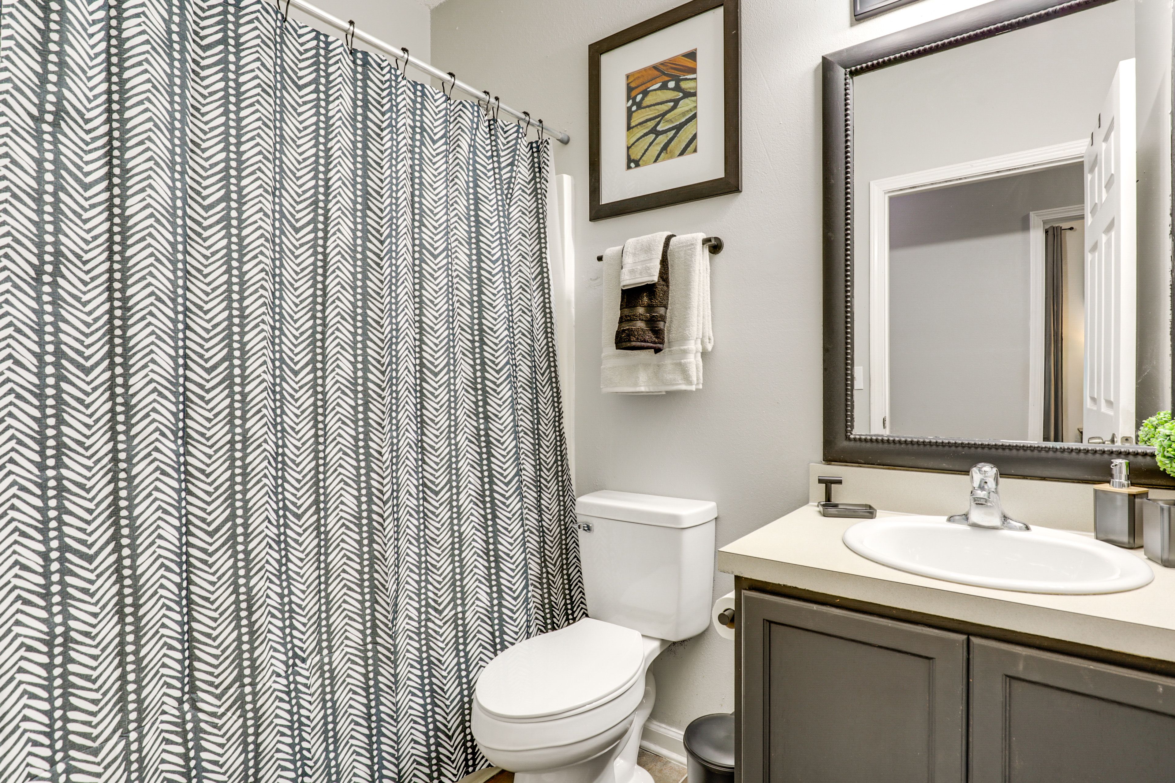 Full Bathroom