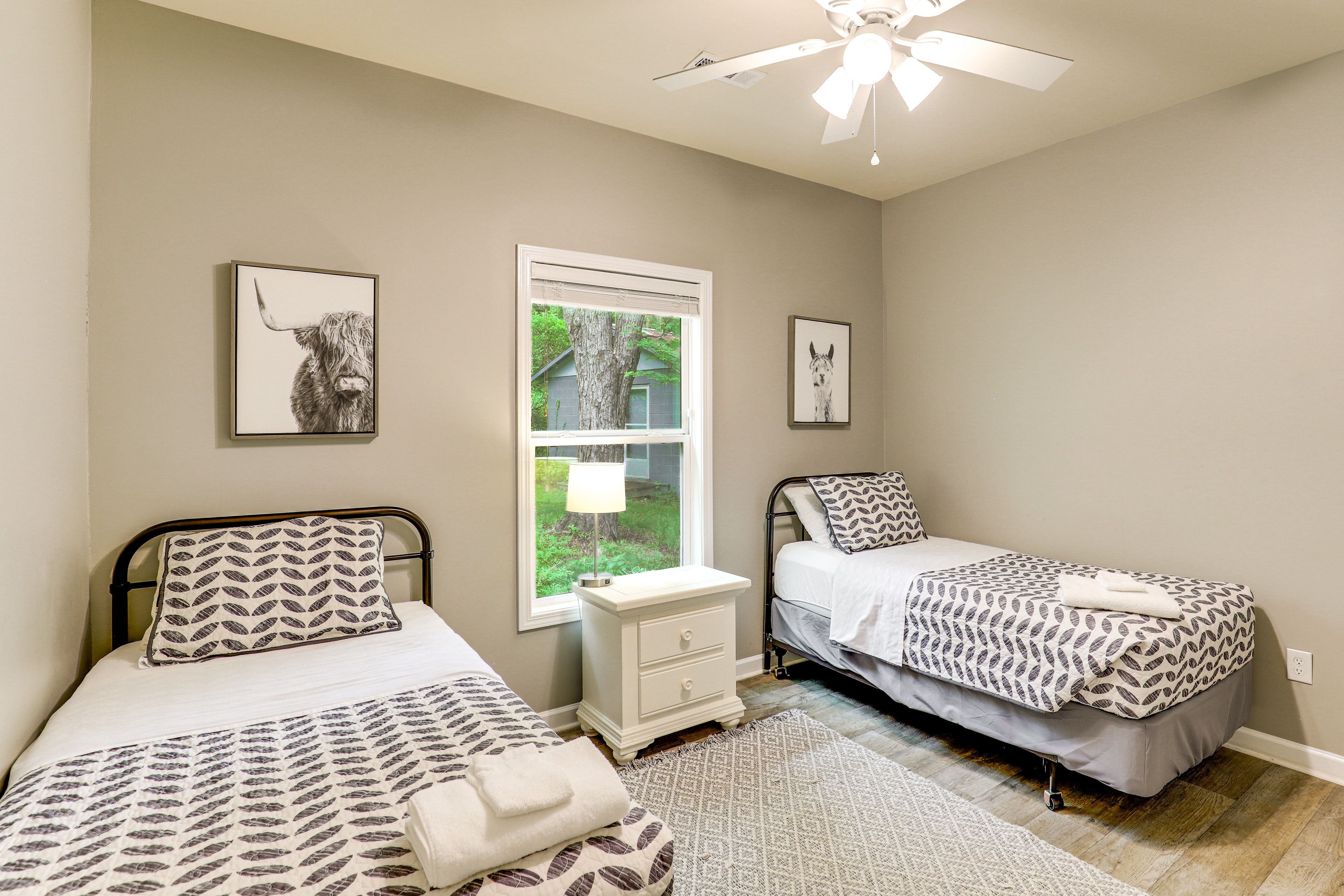 Bedroom 3 | 2 Twin Beds