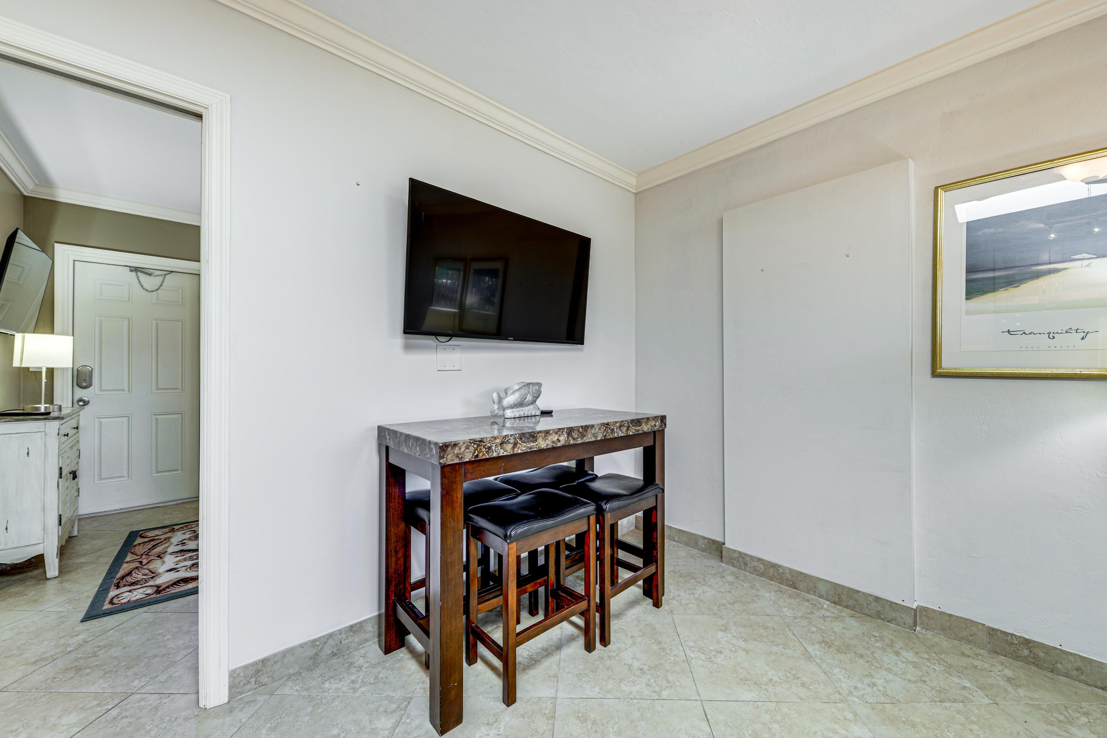 Dining Area | Unit 1