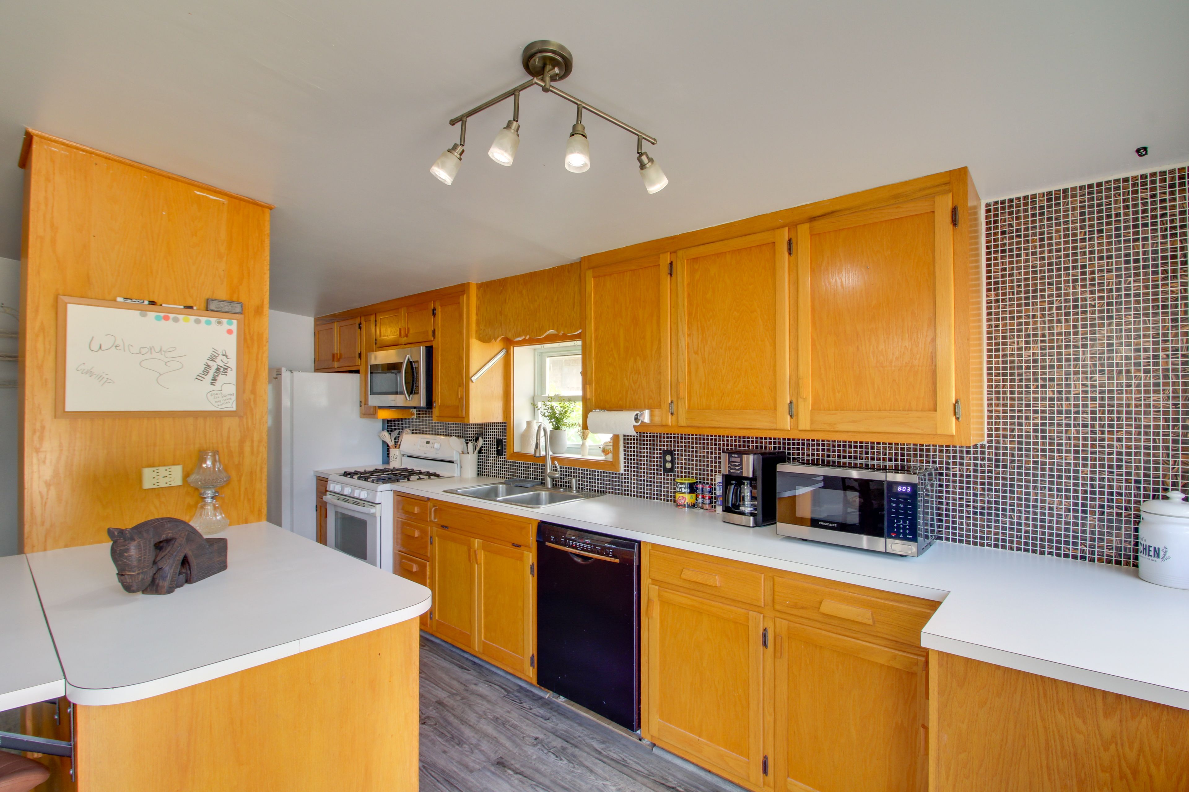 Kitchen | Washer/Dryer