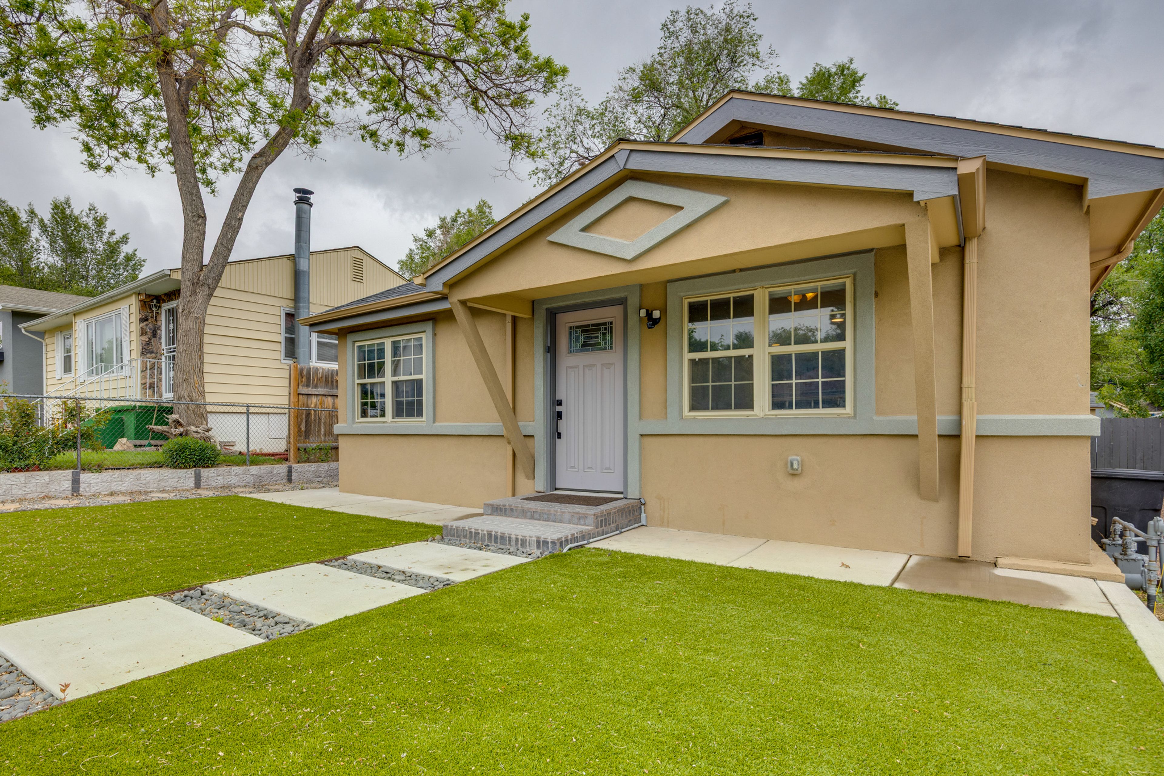 Colorado Springs Vacation Rental | 2BR | 1BA | 900 Sq Ft