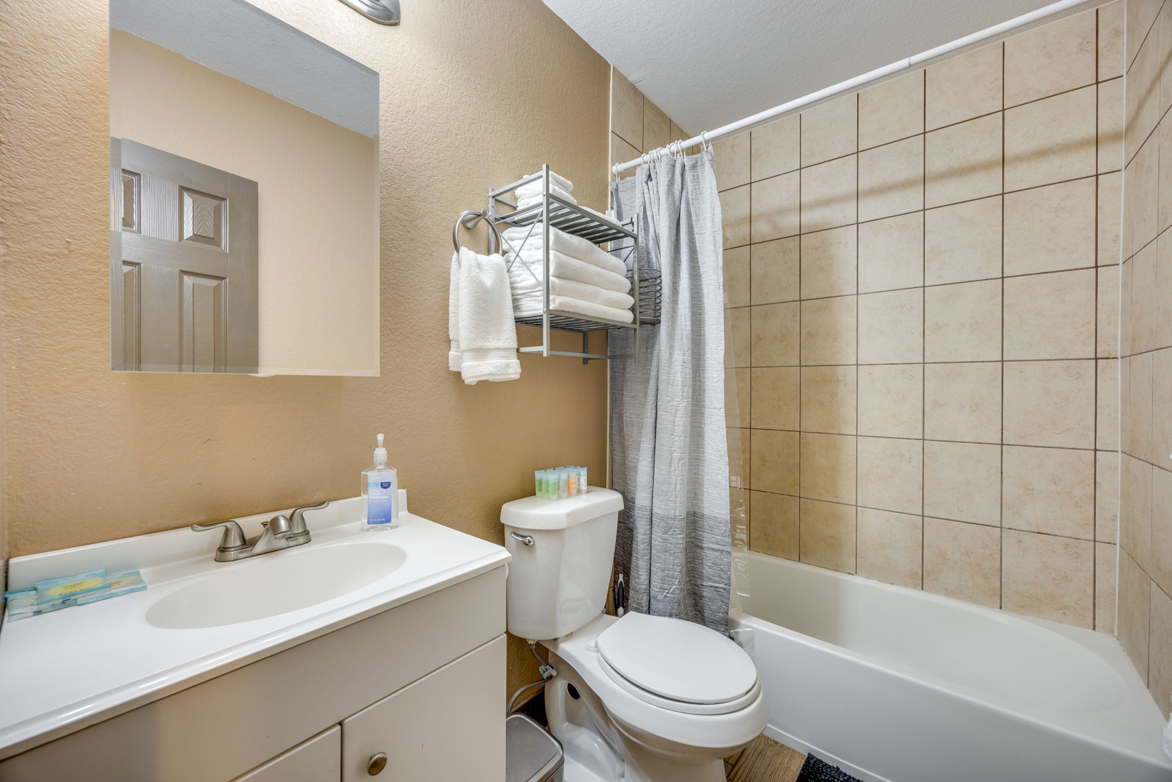 Full Bathroom