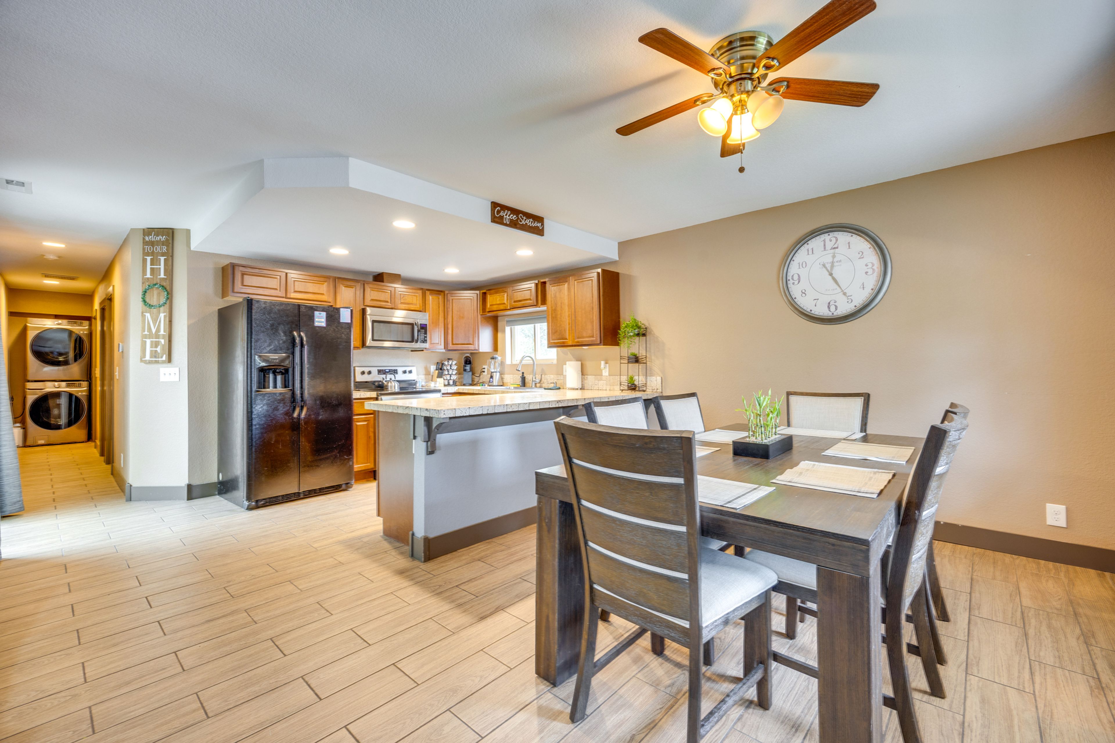 Dining Table | Kitchen