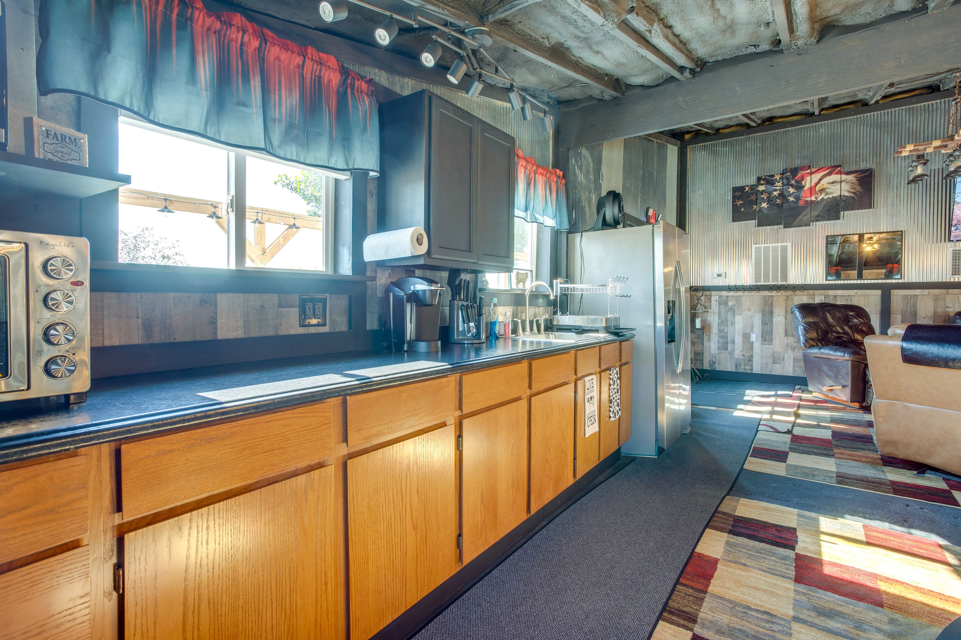 Studio Cabin | Kitchenette