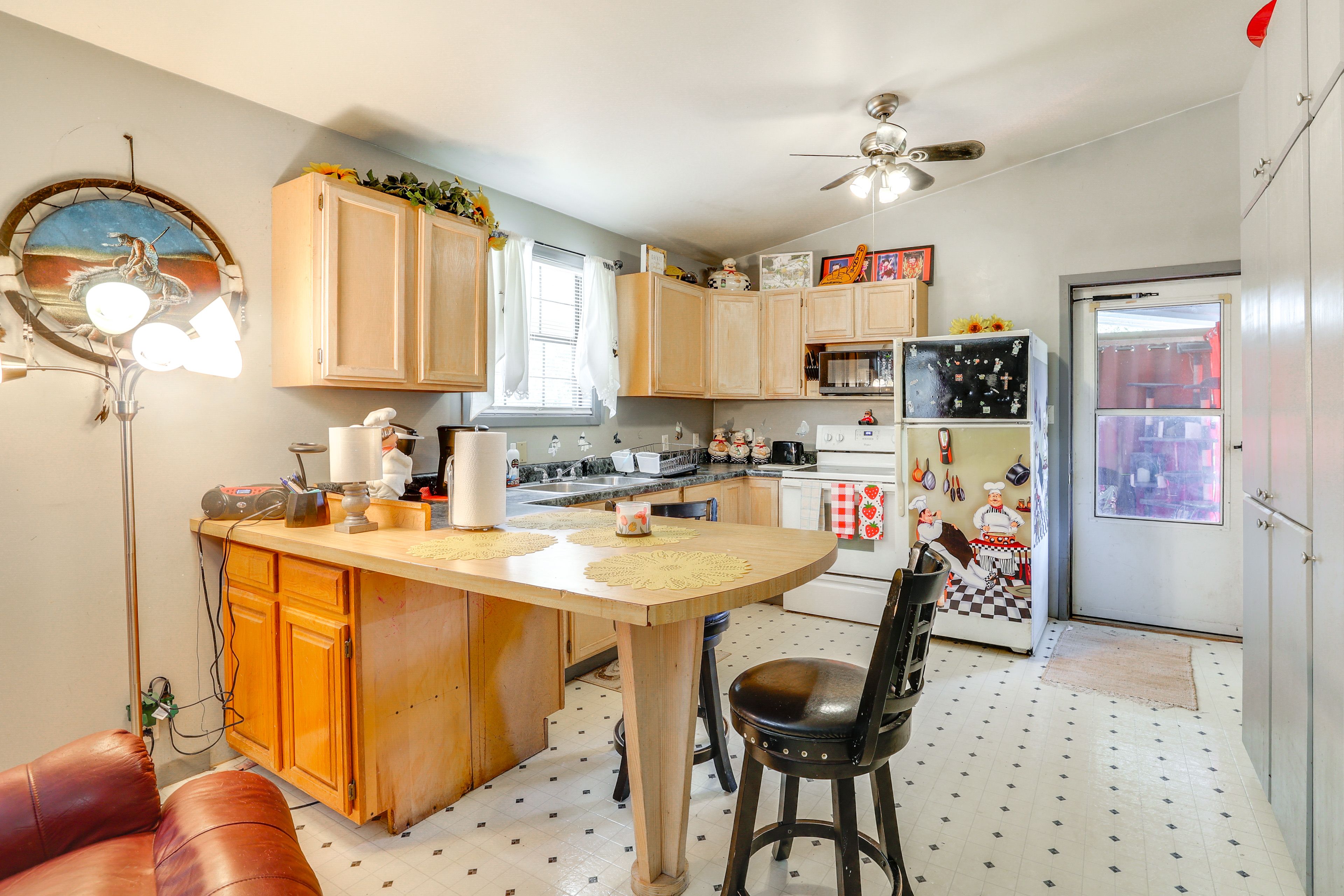 Kitchen | Drip & Keurig Coffee Makers