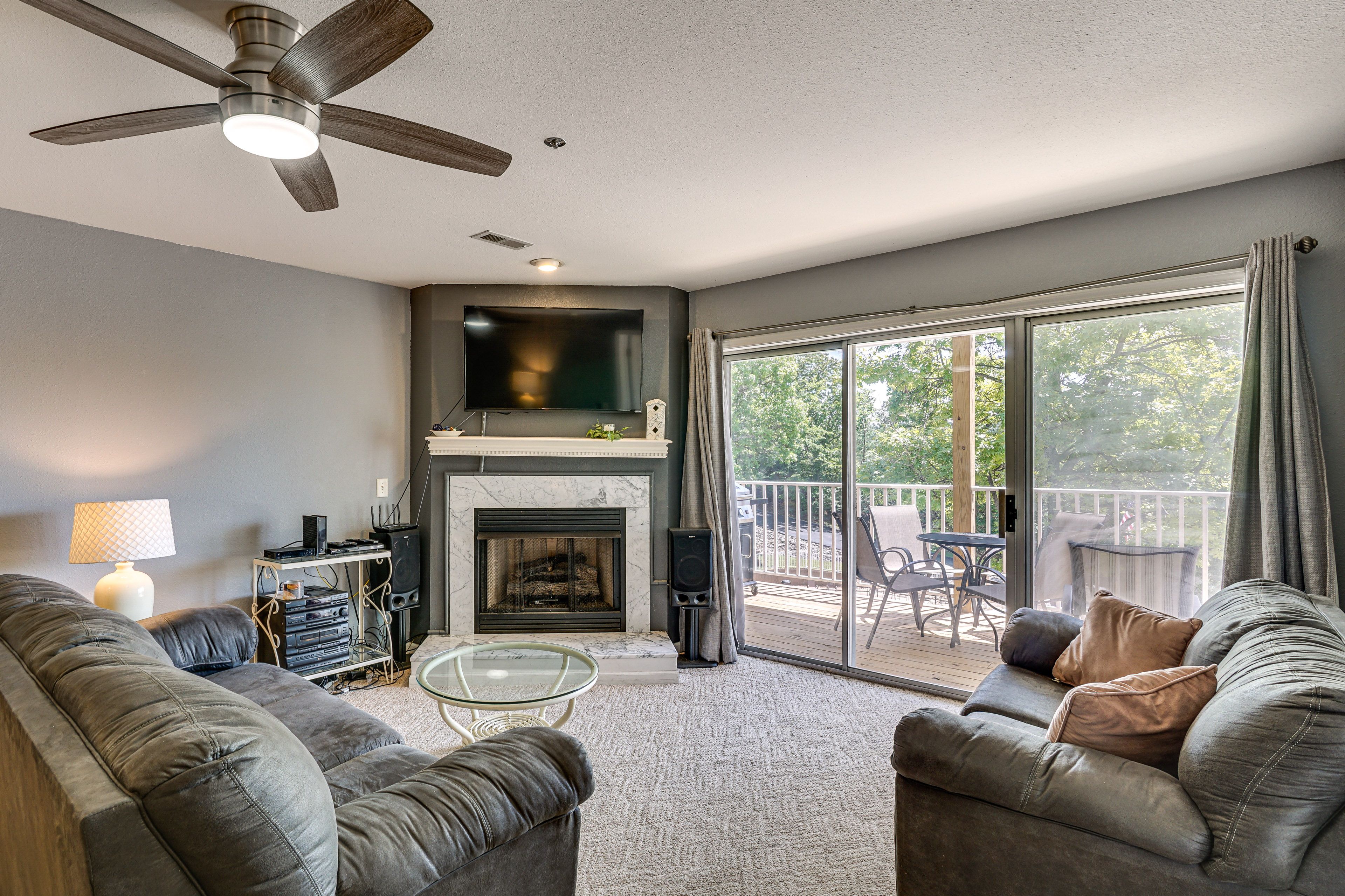 Living Room | Full Sleeper Sofa