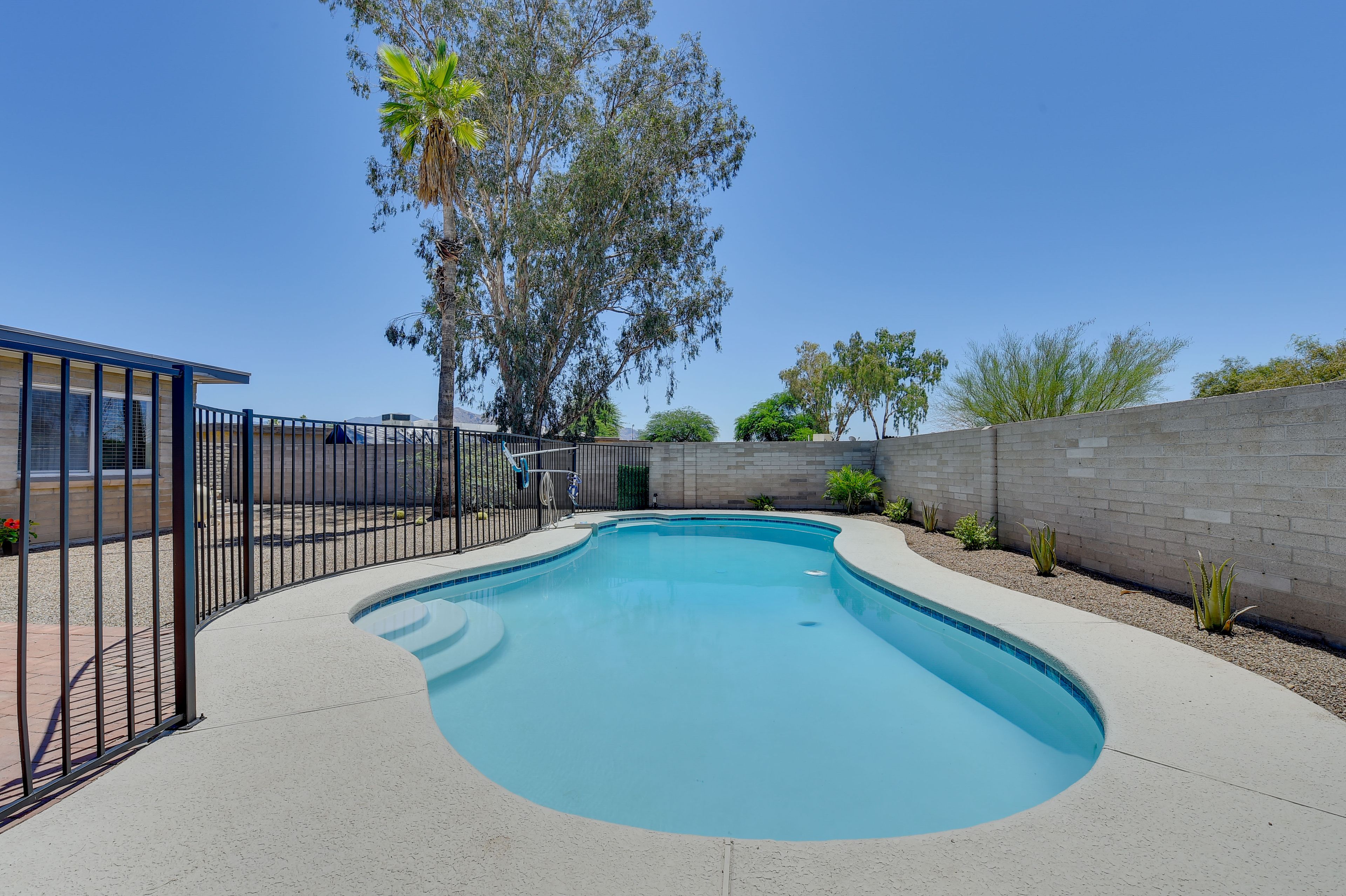 Private Pool (Not Heated)