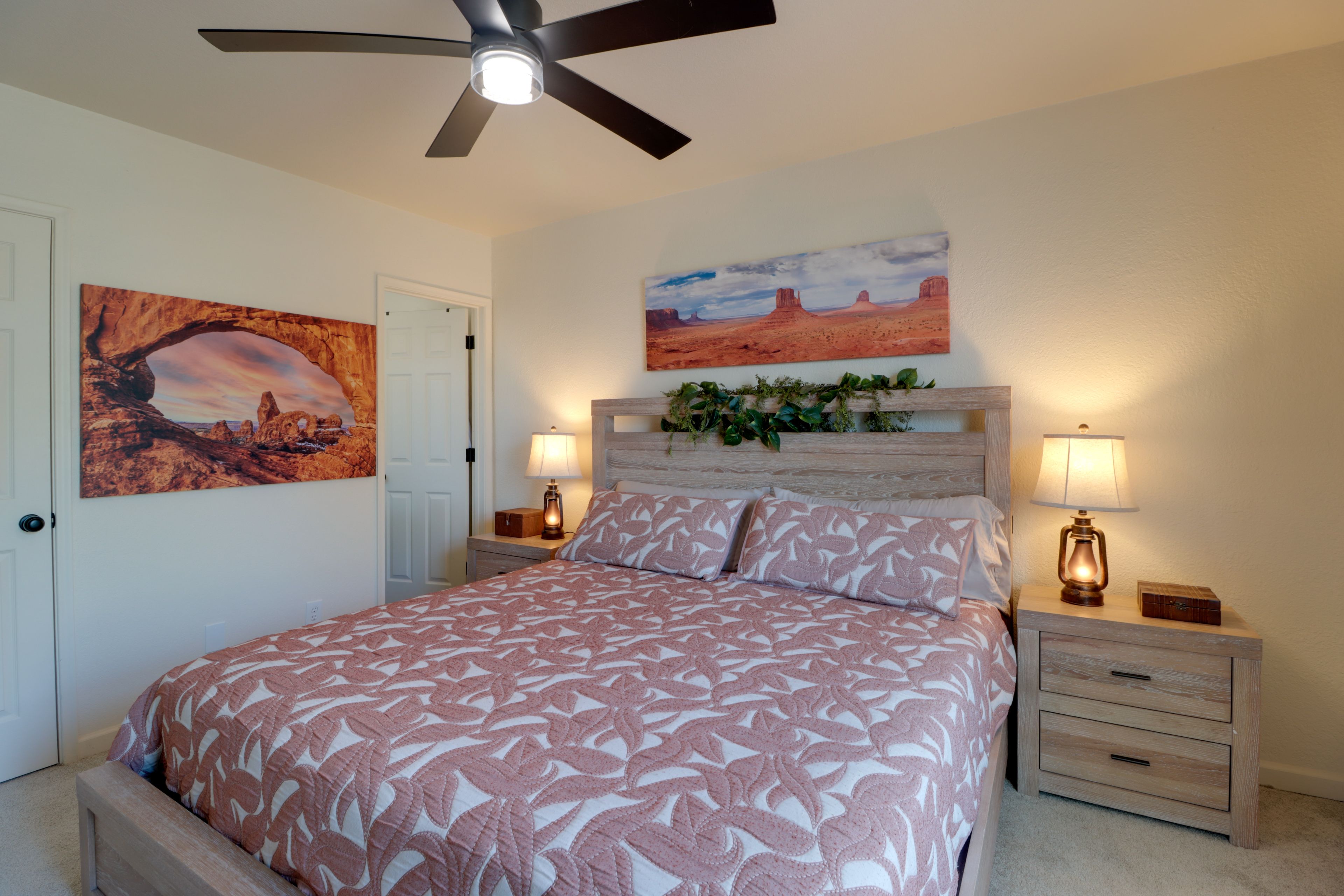 Bedroom 1 | King Bed
