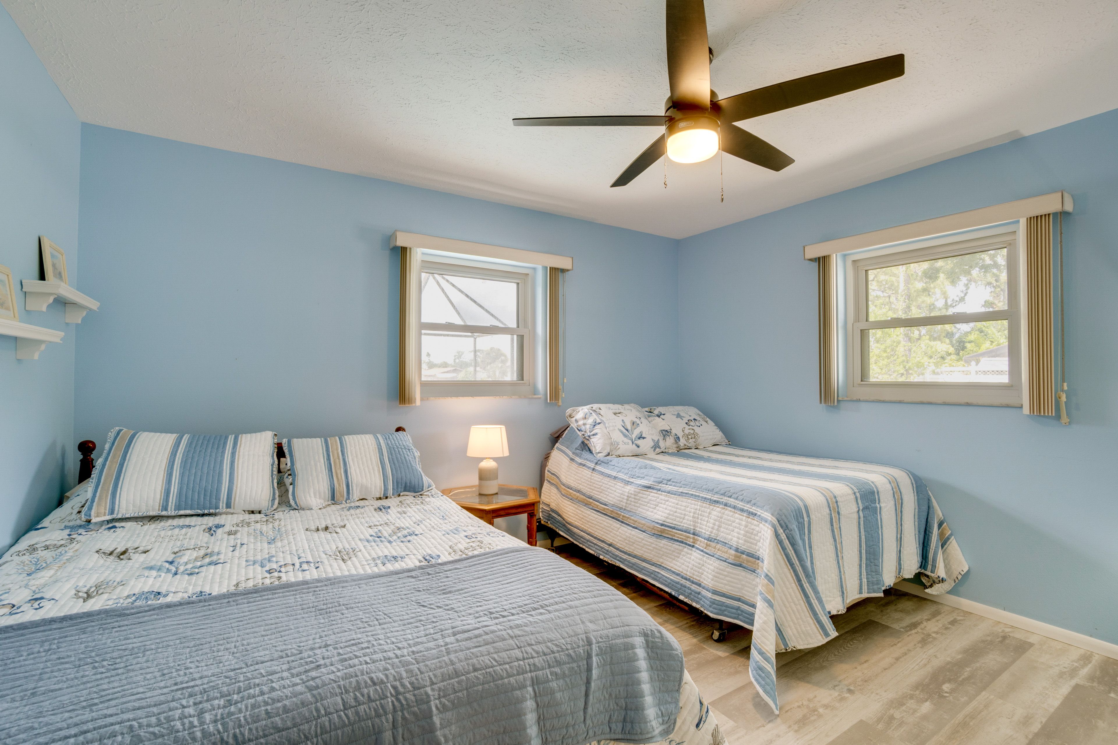Bedroom 2 | Queen Bed | Full Bed