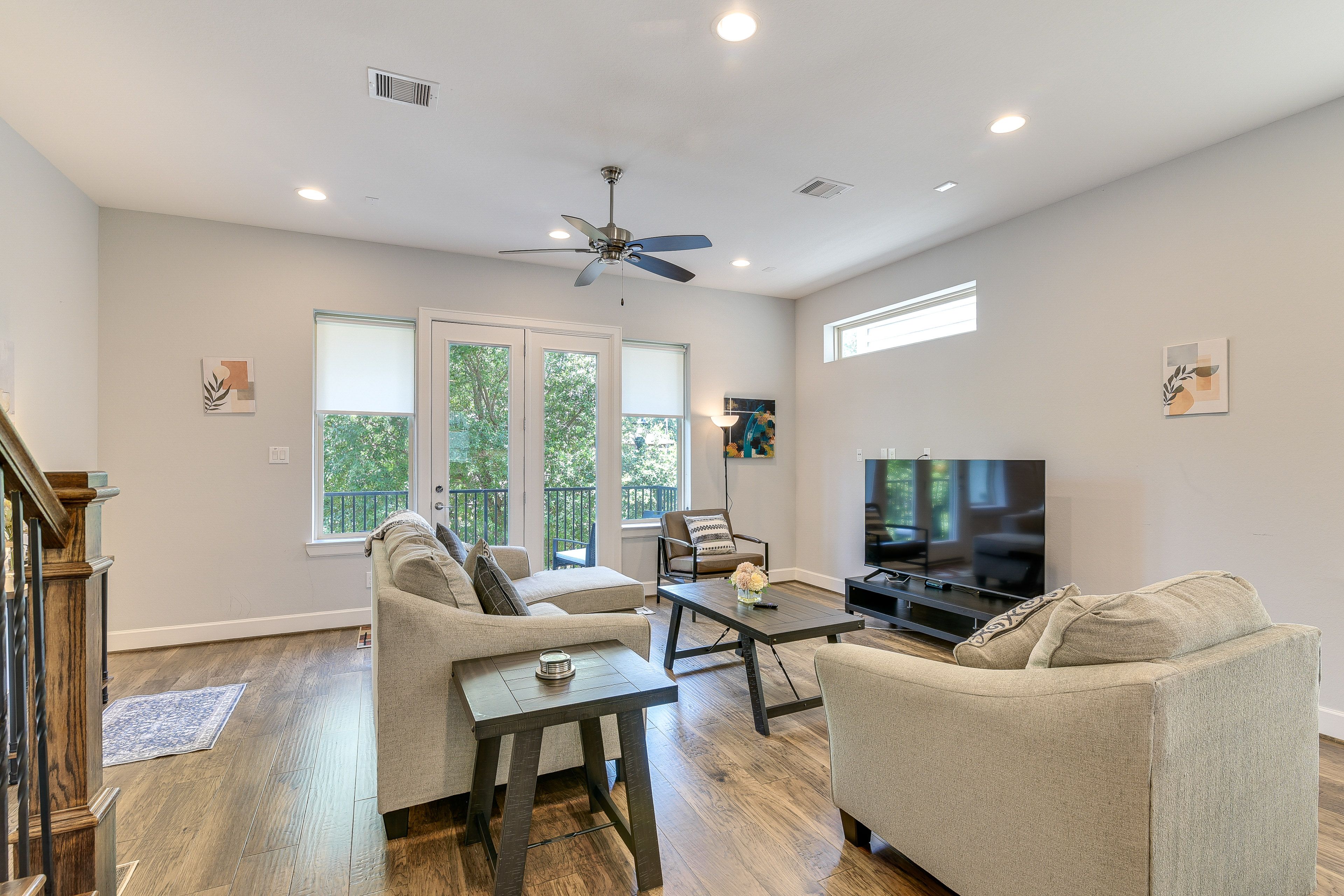Living Room | 2nd Floor