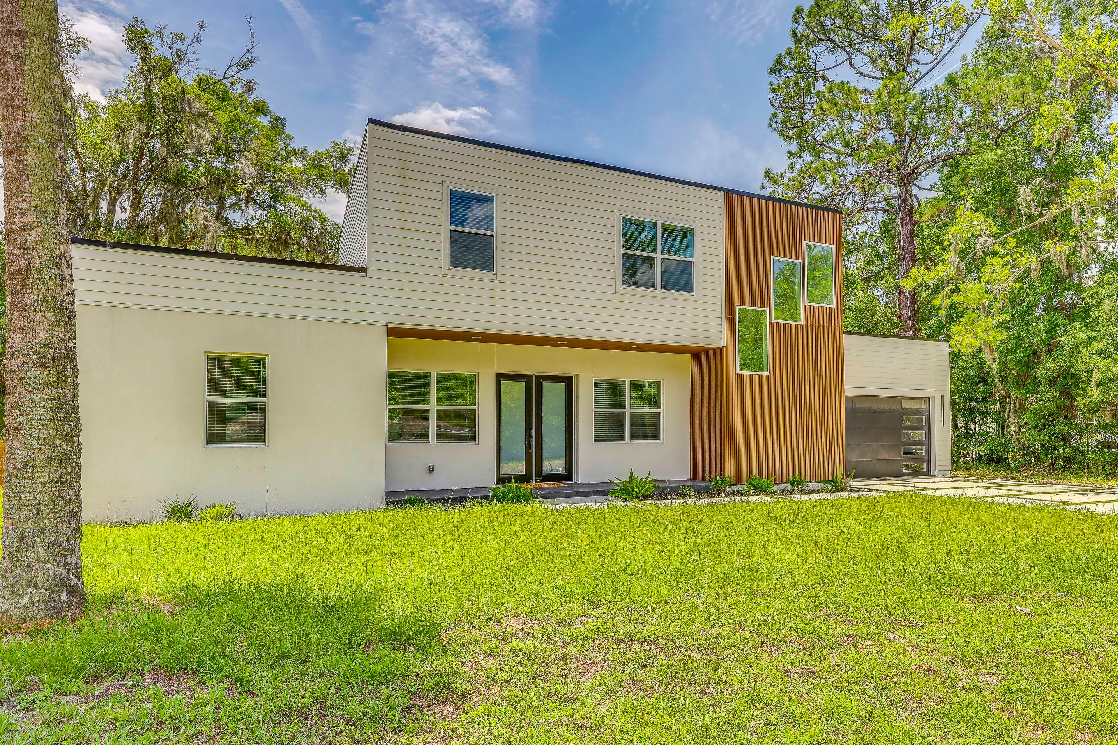 Exterior | 2-Story Home
