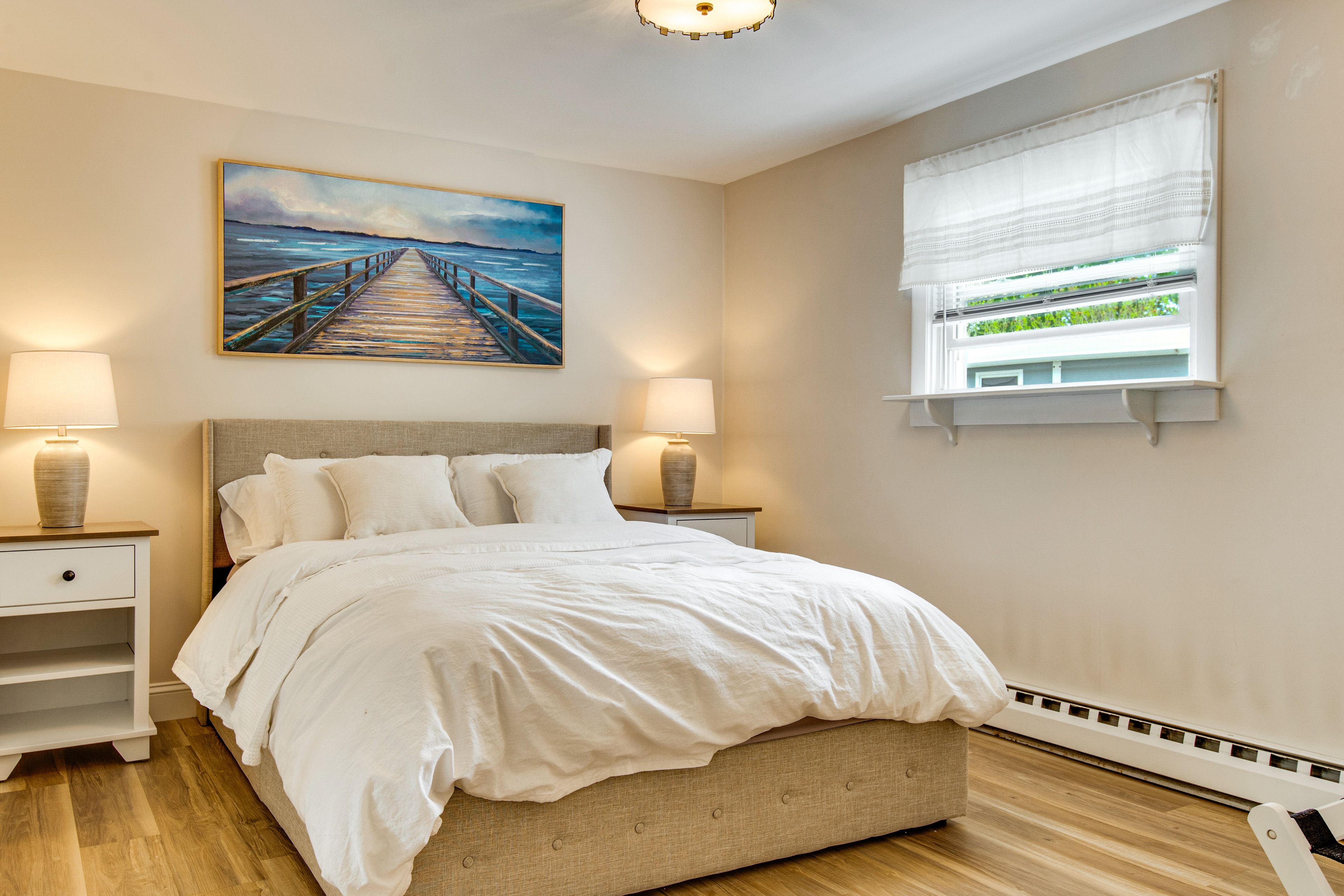 Bedroom 1 | Queen Bed