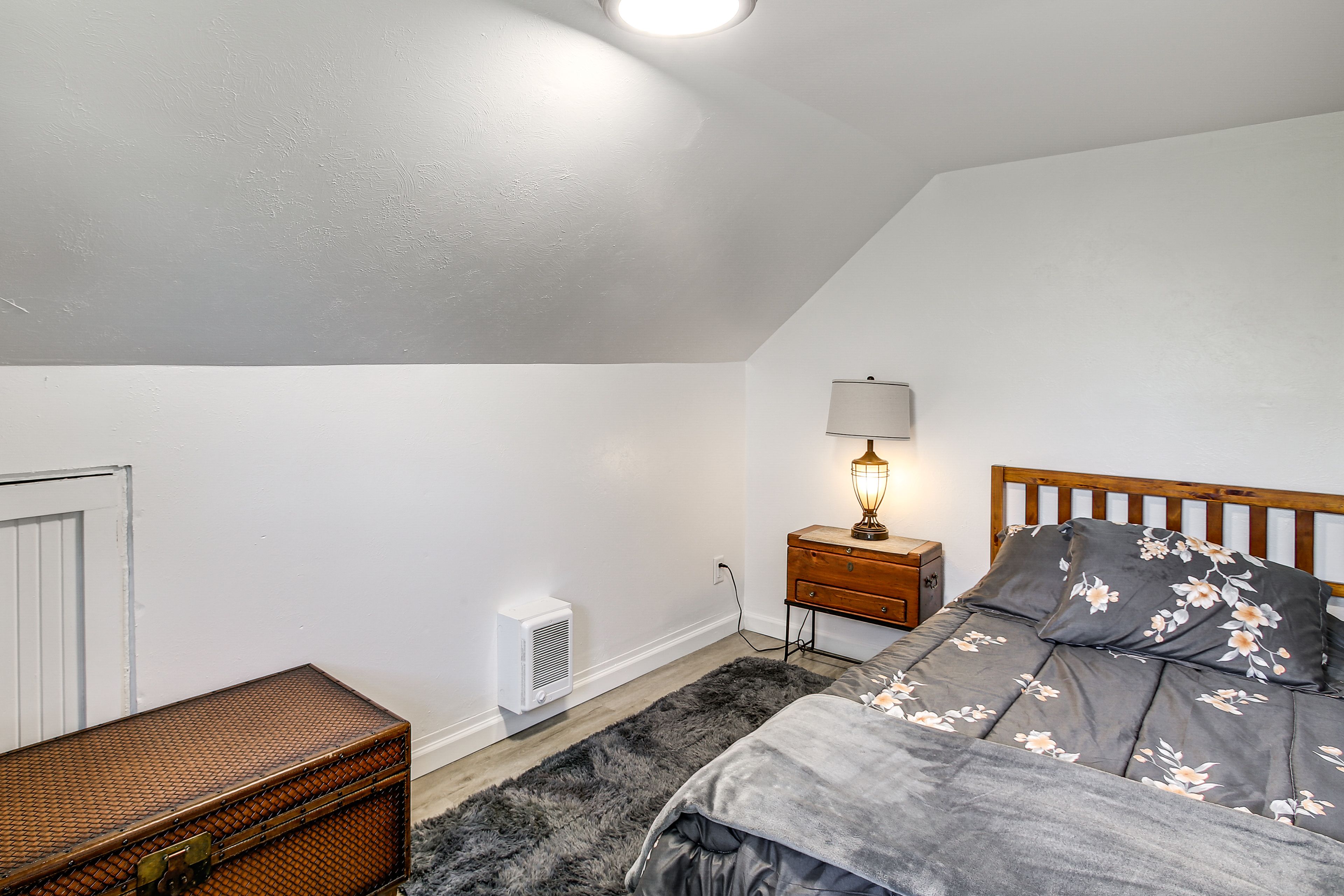 Bedroom 3 | 2nd Floor | Twin Bed