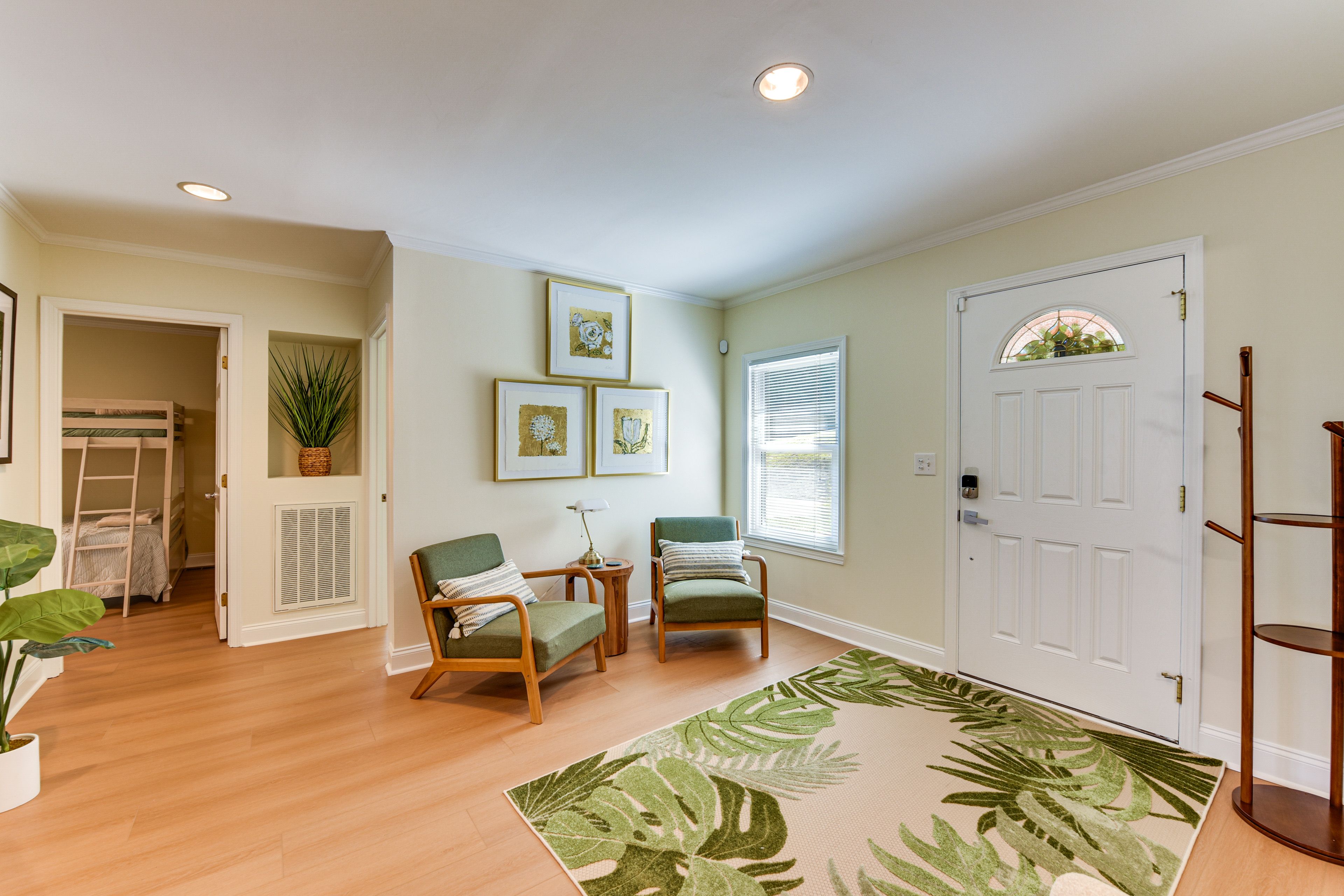 Entryway | Main Floor
