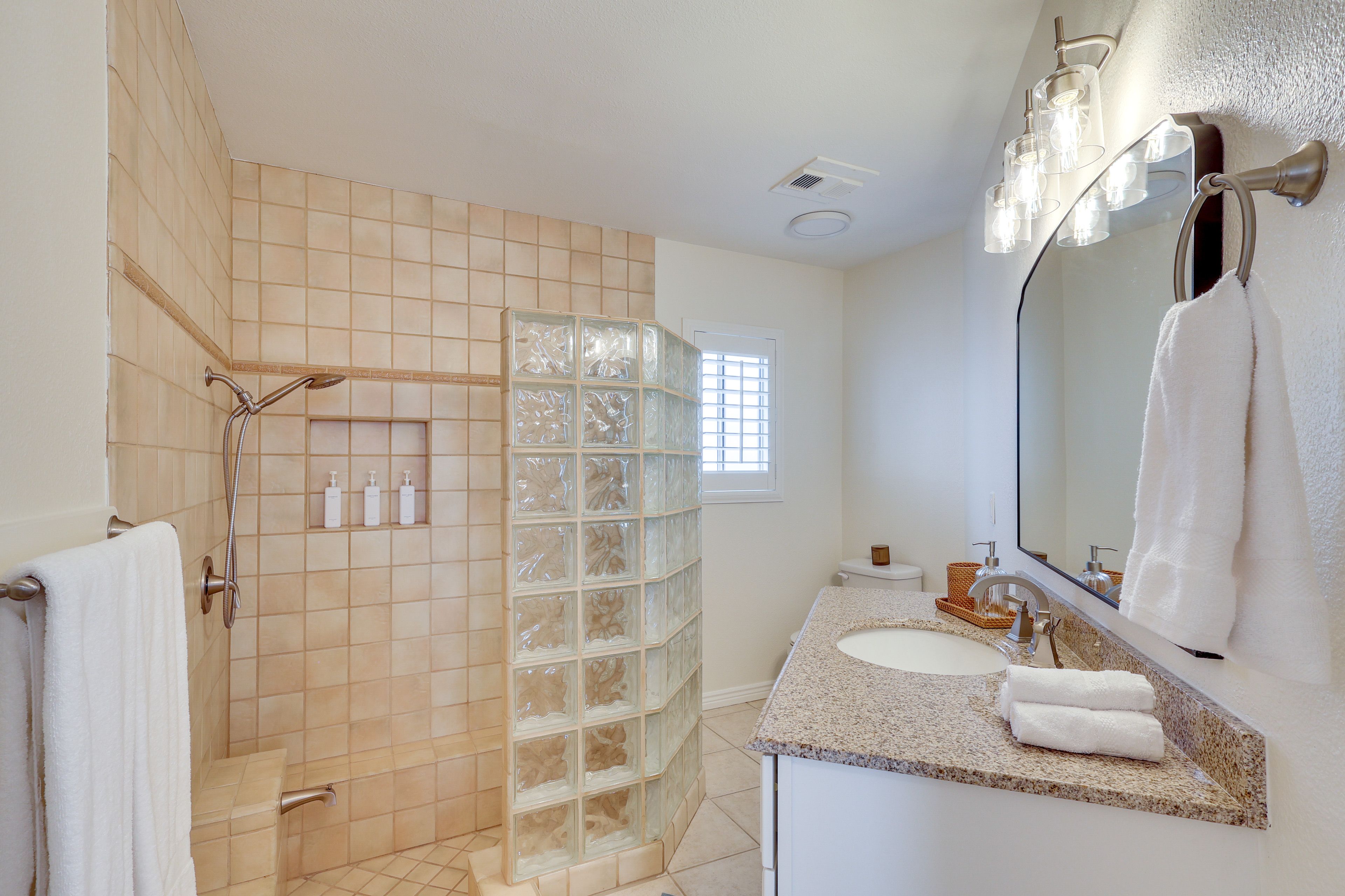 Full Bathroom | Towels & Linens Provided | 1st Floor