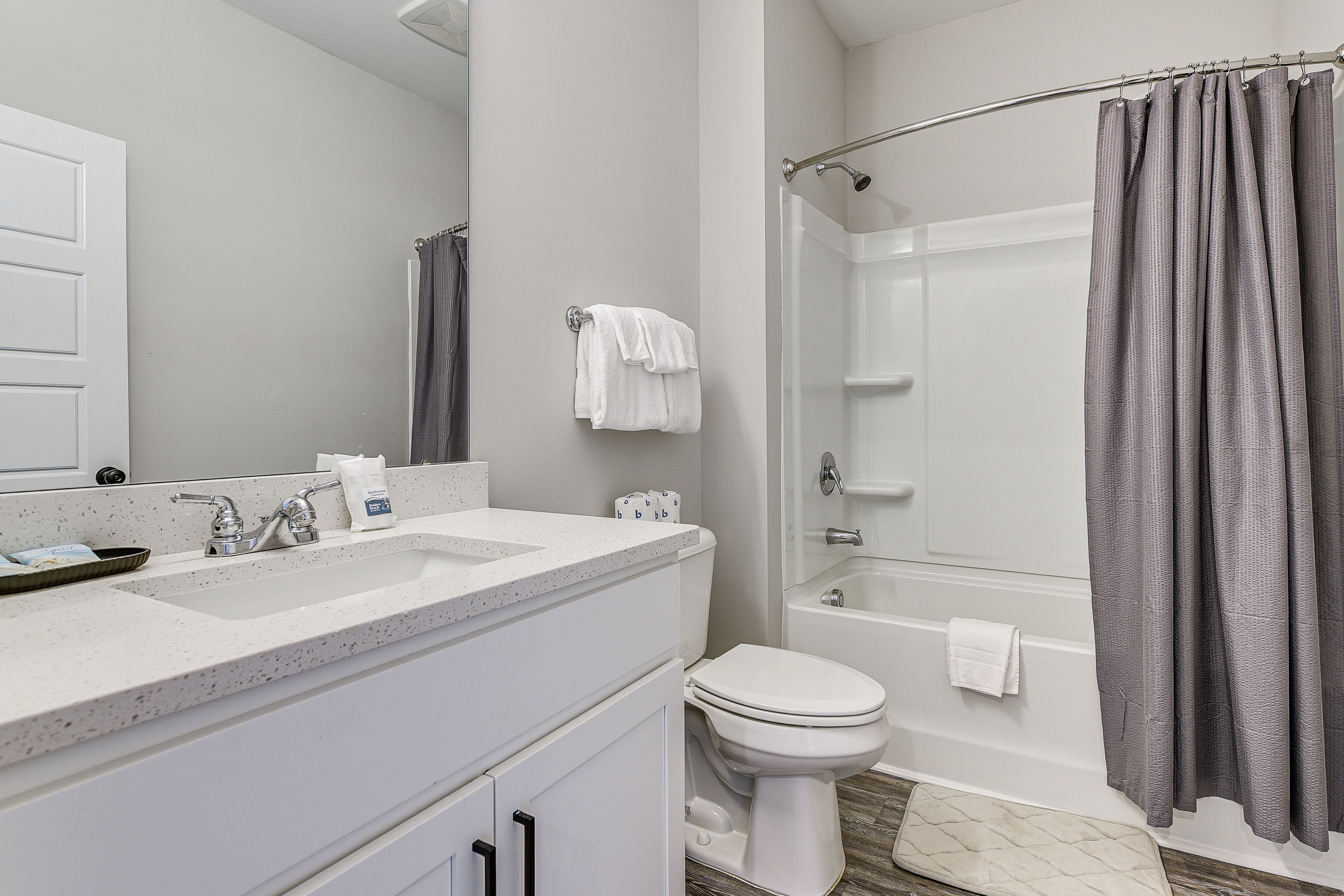 Full Bathroom