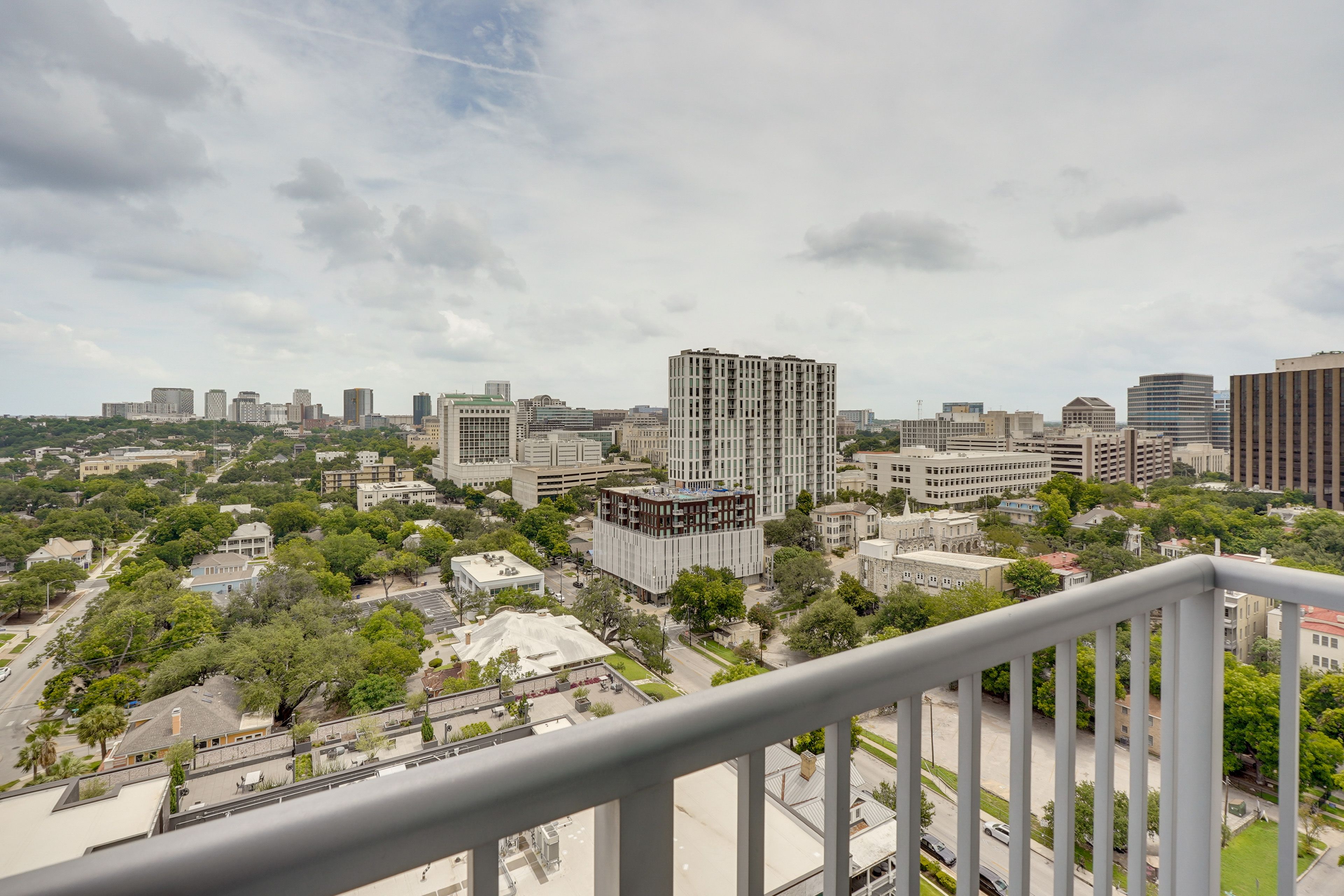 Private Balcony | City Views