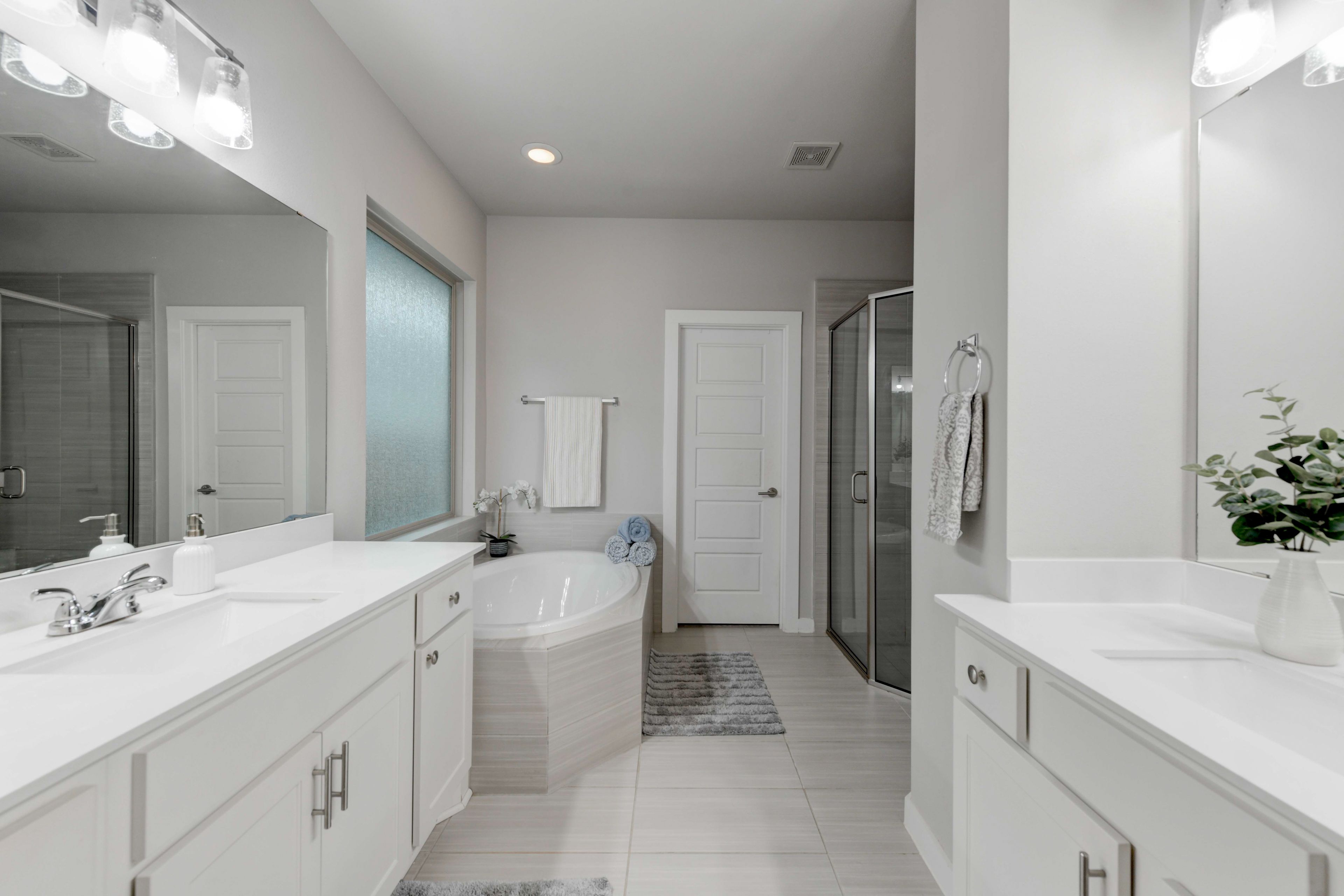 Bathroom | 1st Floor