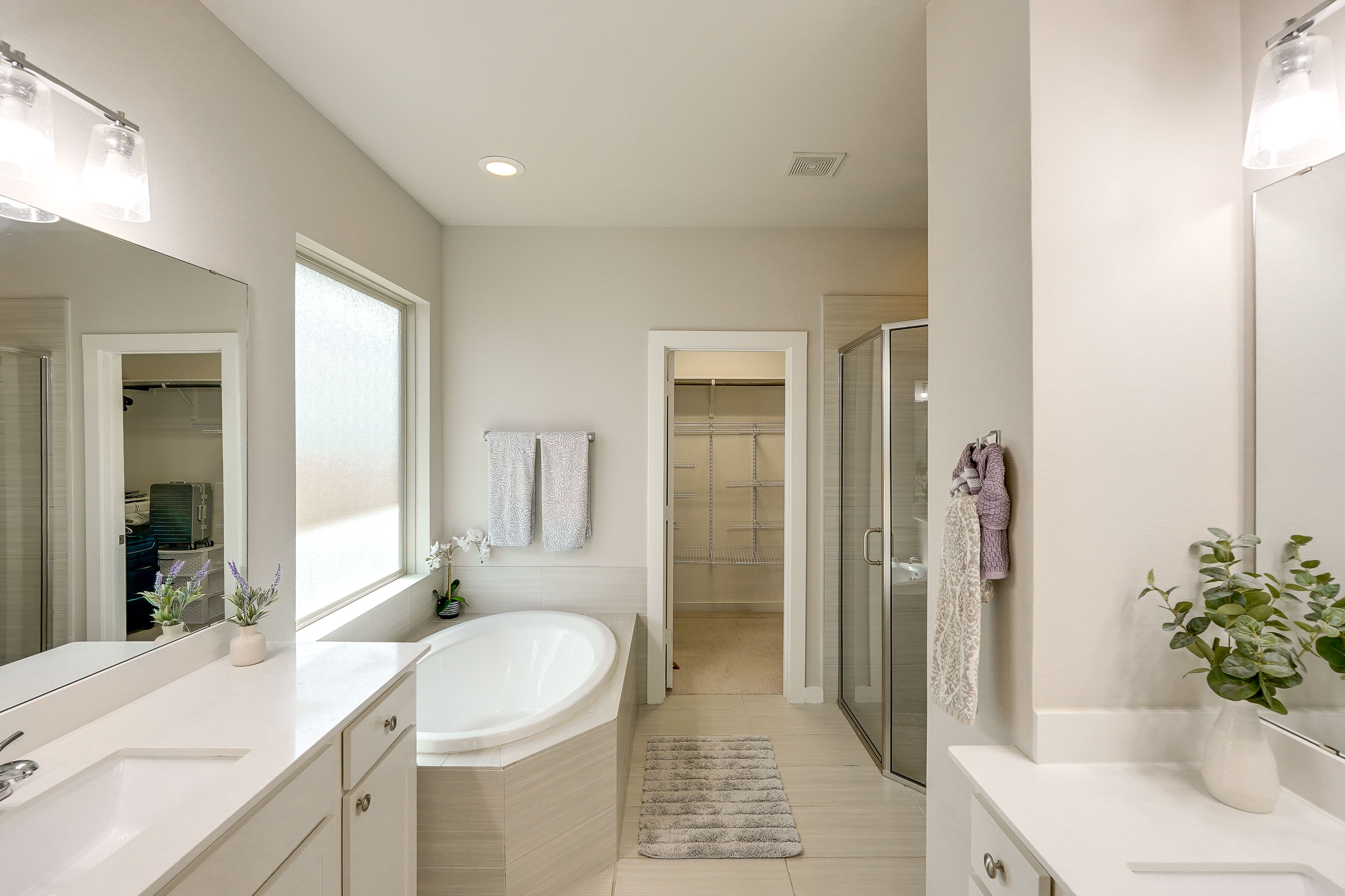 Bathroom | 1st Floor