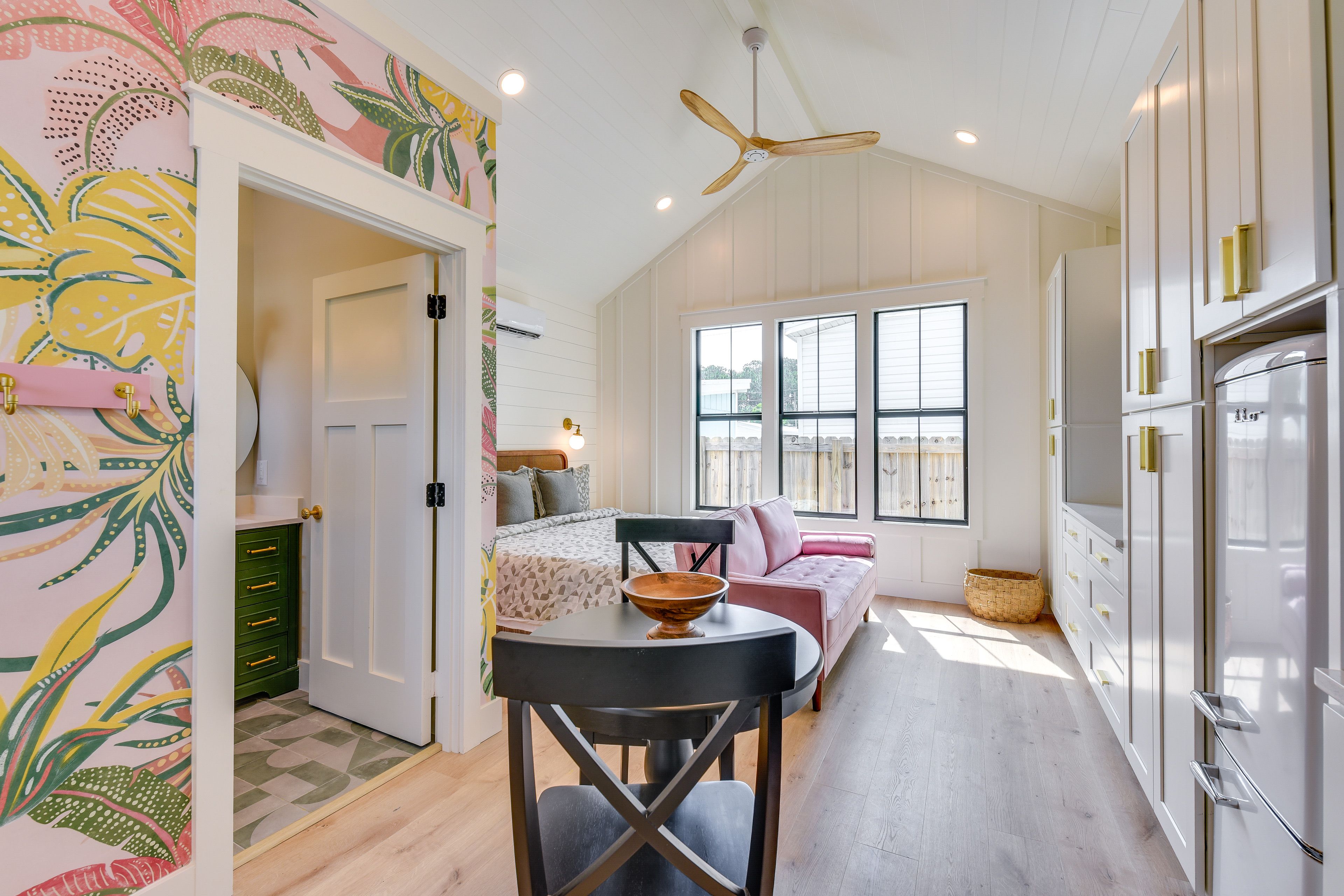 Detached Studio Interior | Dining Area
