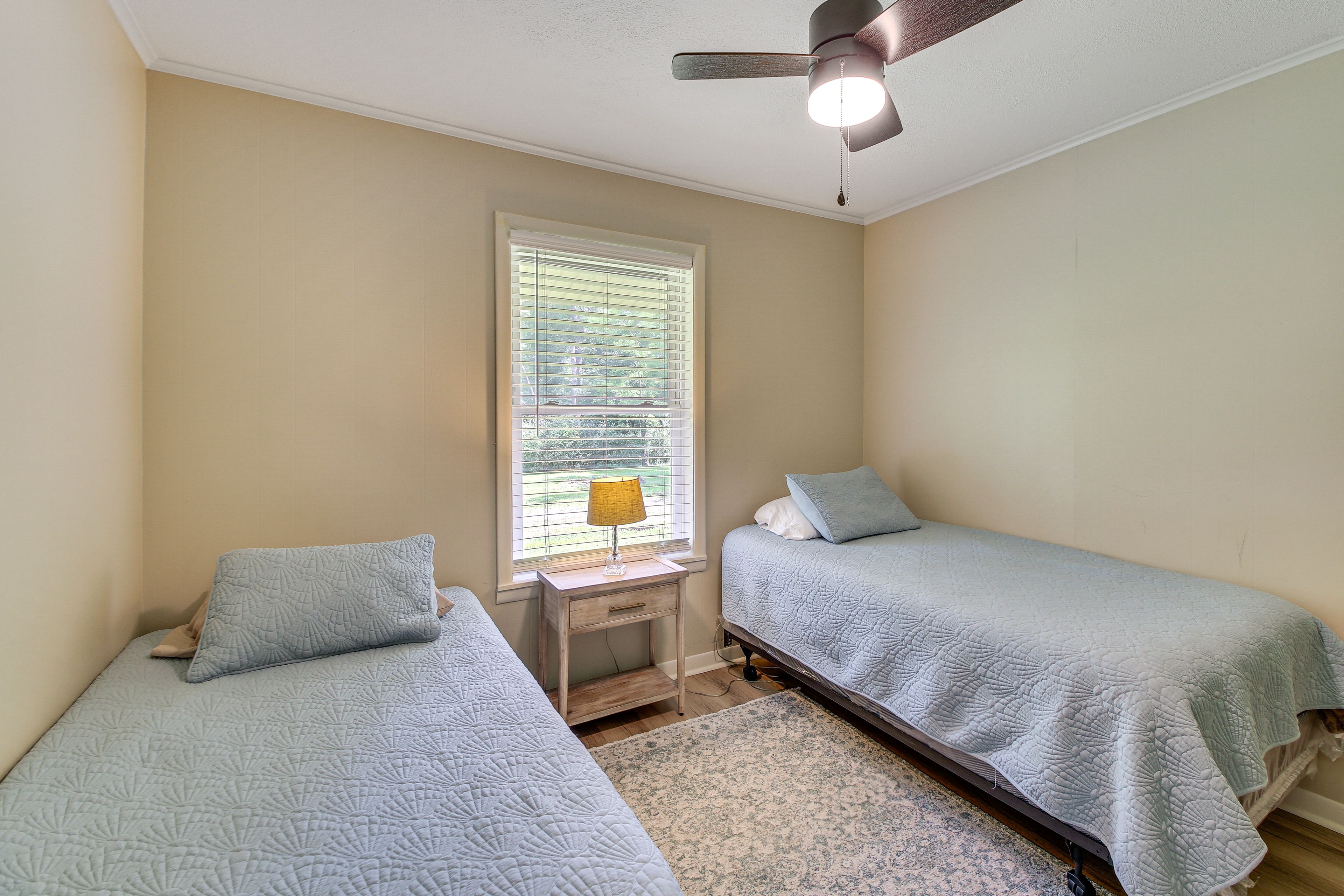 Bedroom 4 | 2 Twin Beds