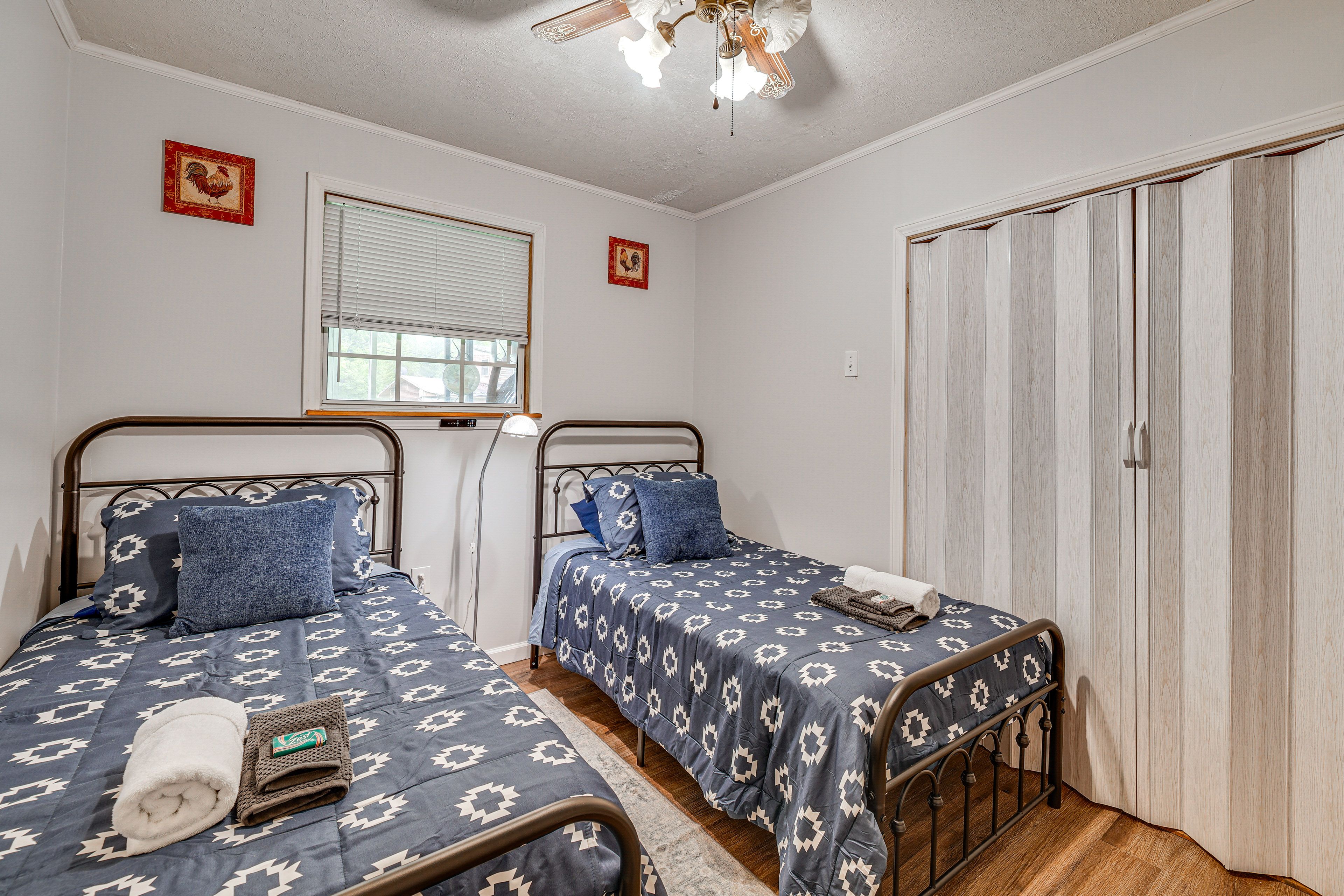 Bedroom 3 | 2 Twin Beds