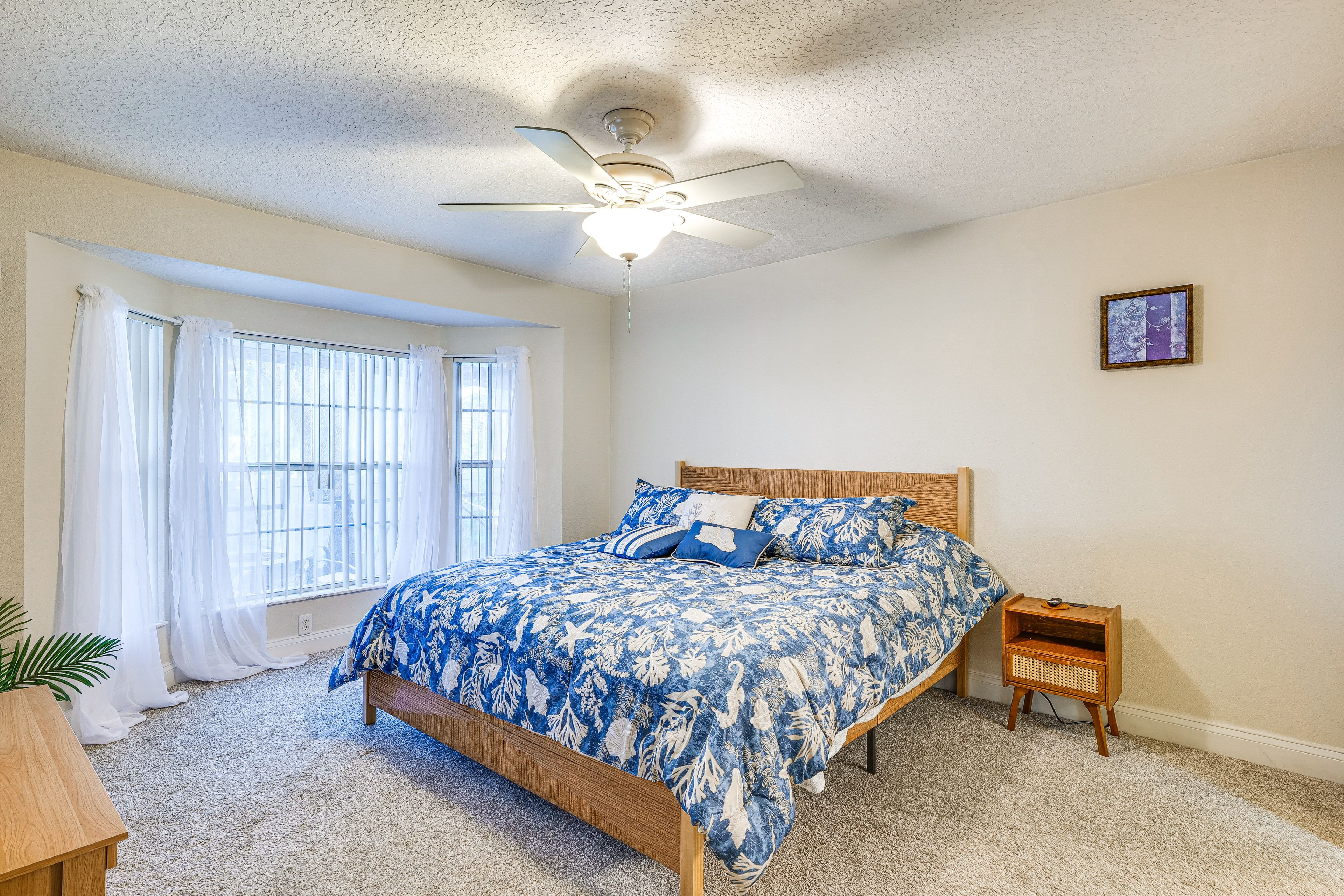 Bedroom 1 | King Bed | Smart TV