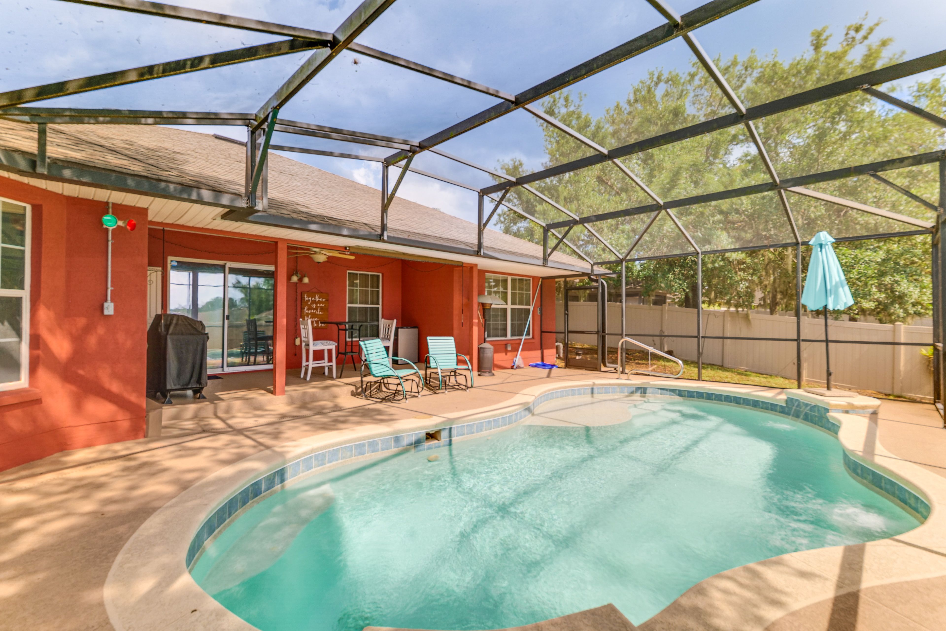 Tavares Vacation Rental | 3BR | 3BA | 1,470 Sq Ft