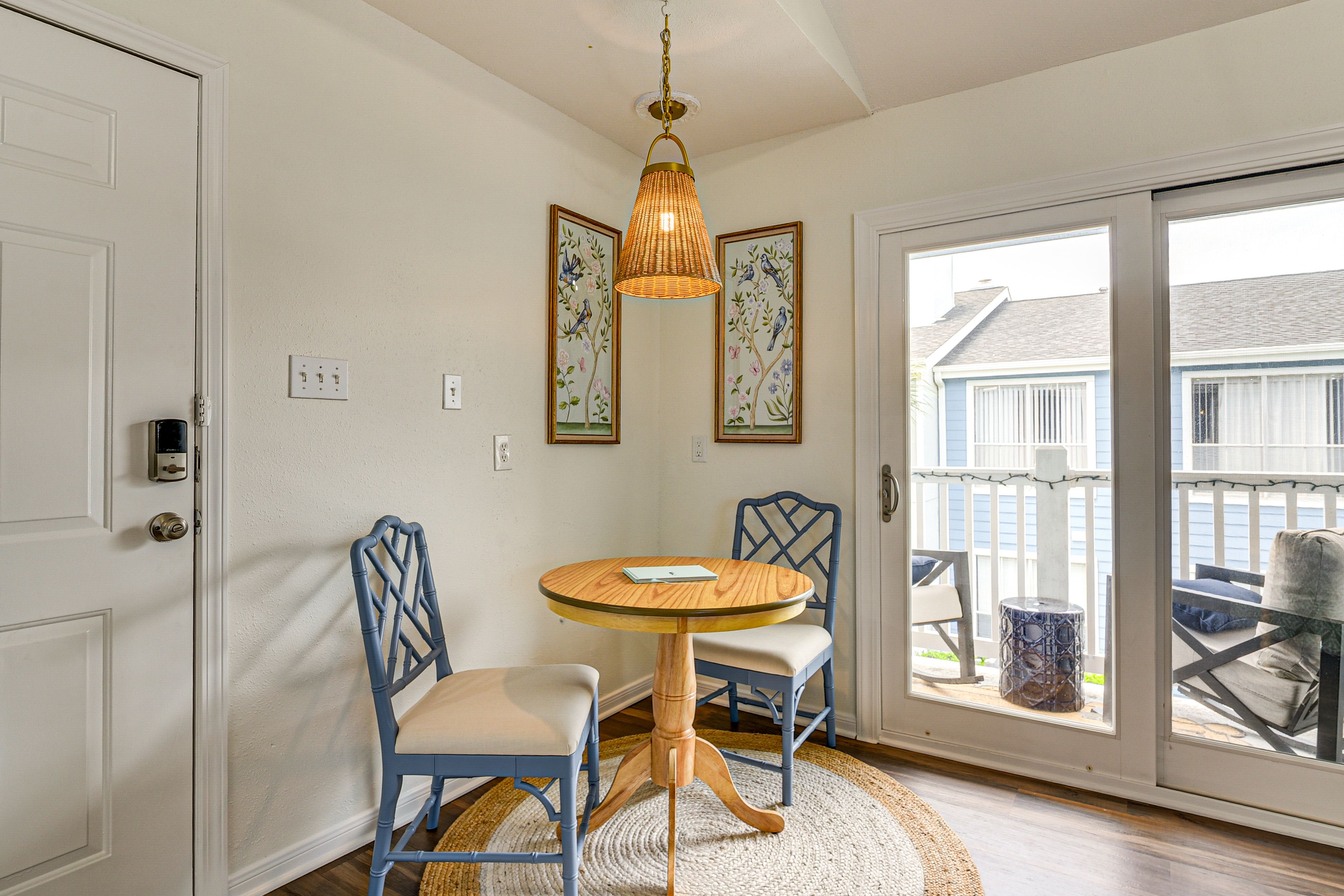 Dining Area | 1st Floor