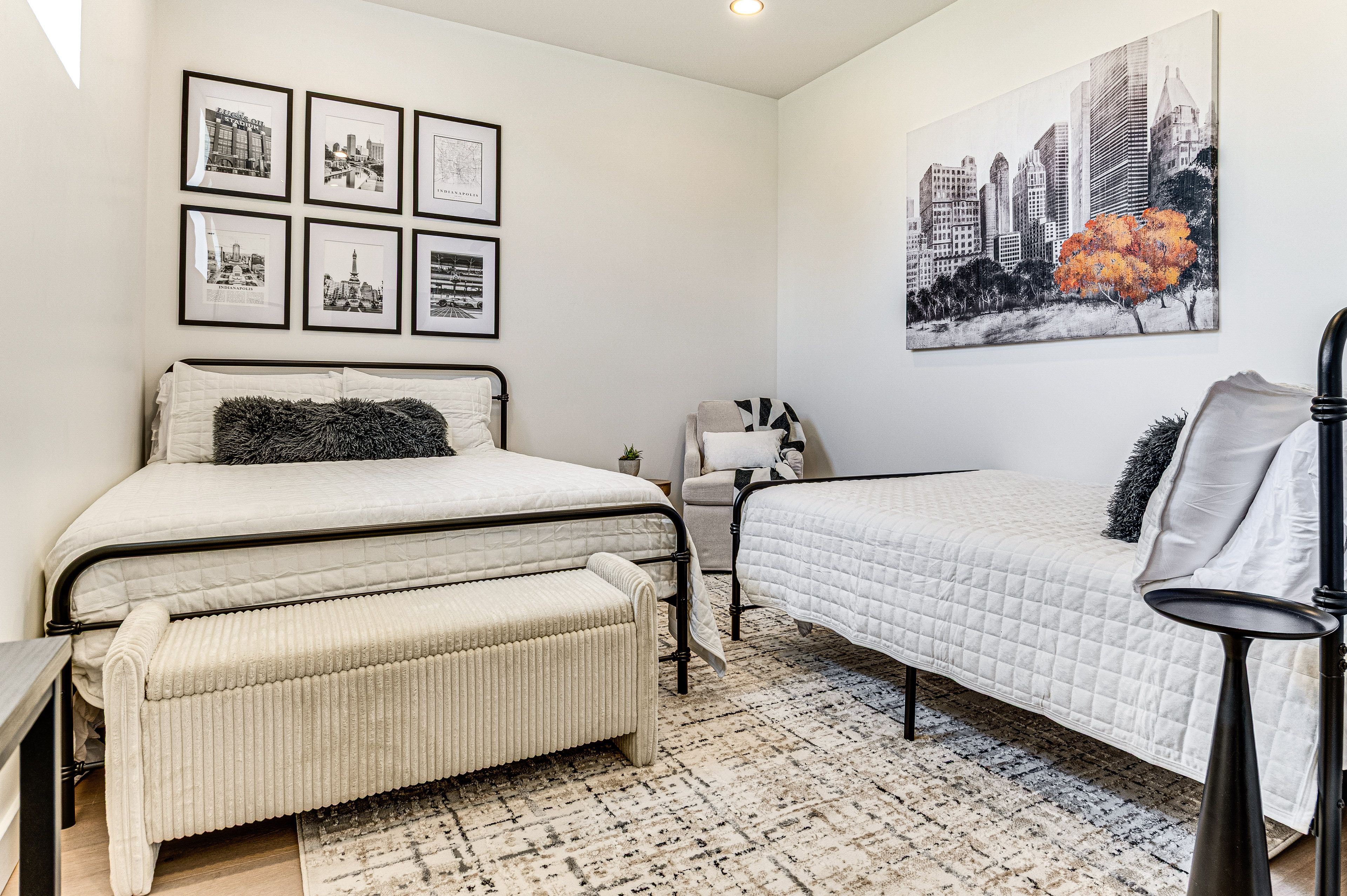 Bedroom 3 | Queen Bed | Full Bed