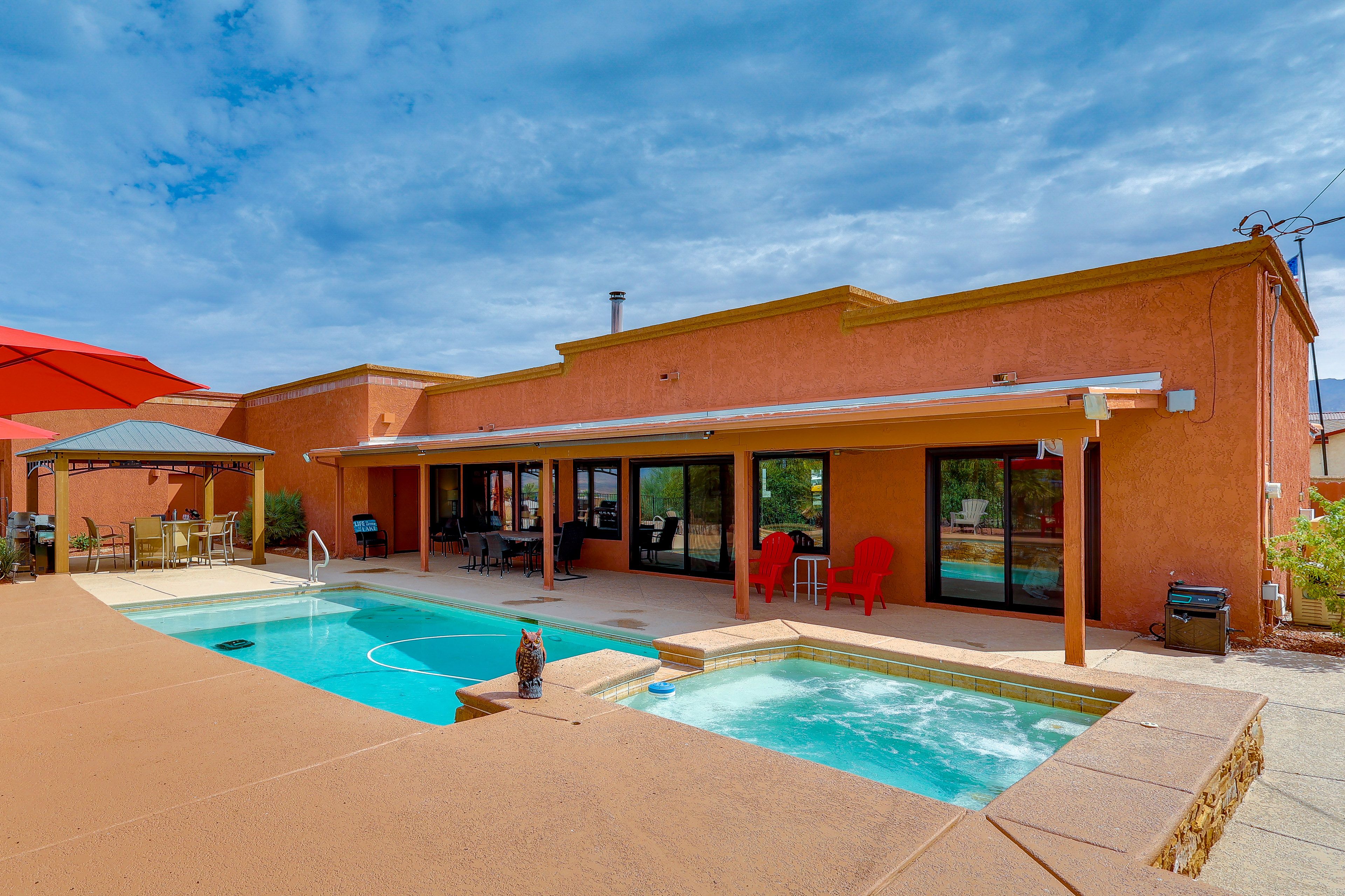 Lake Havasu City Vacation Rental | 3BR | 3BA | 1,350 Sq Ft | 1 Step to Enter