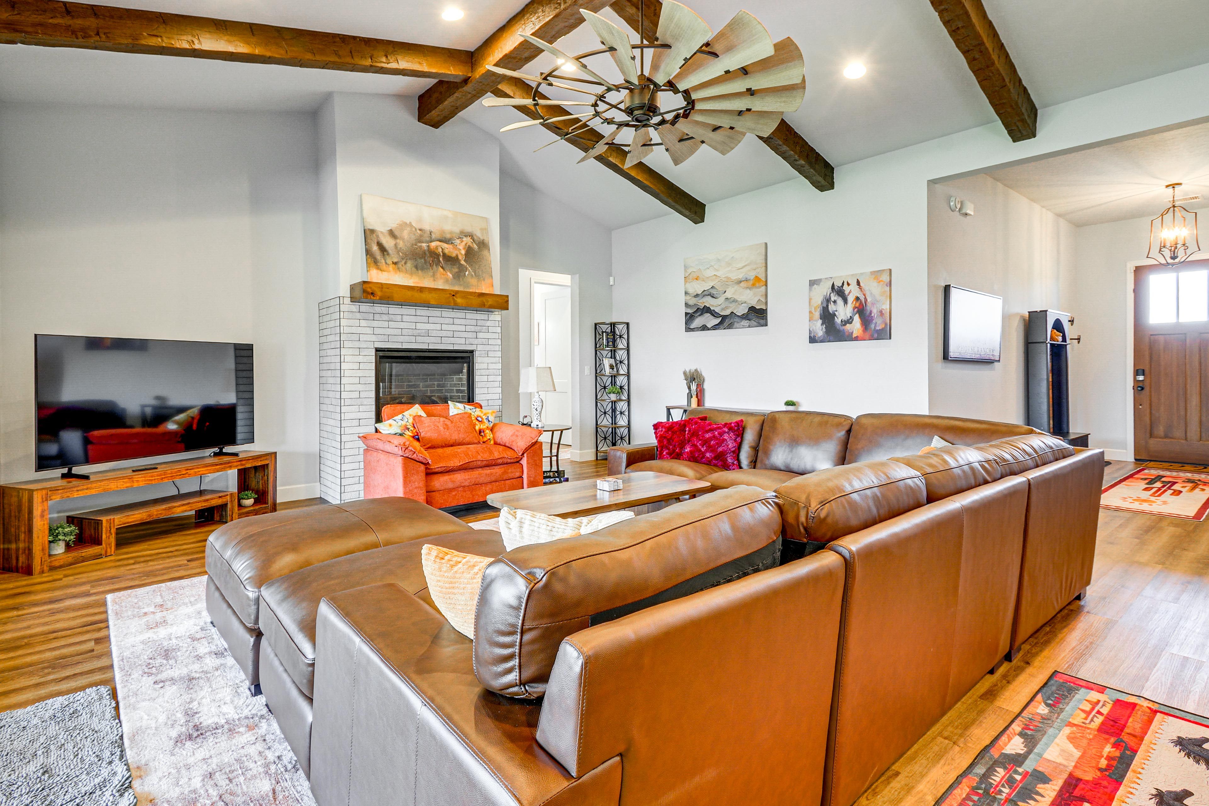 Living Room | Smart TV