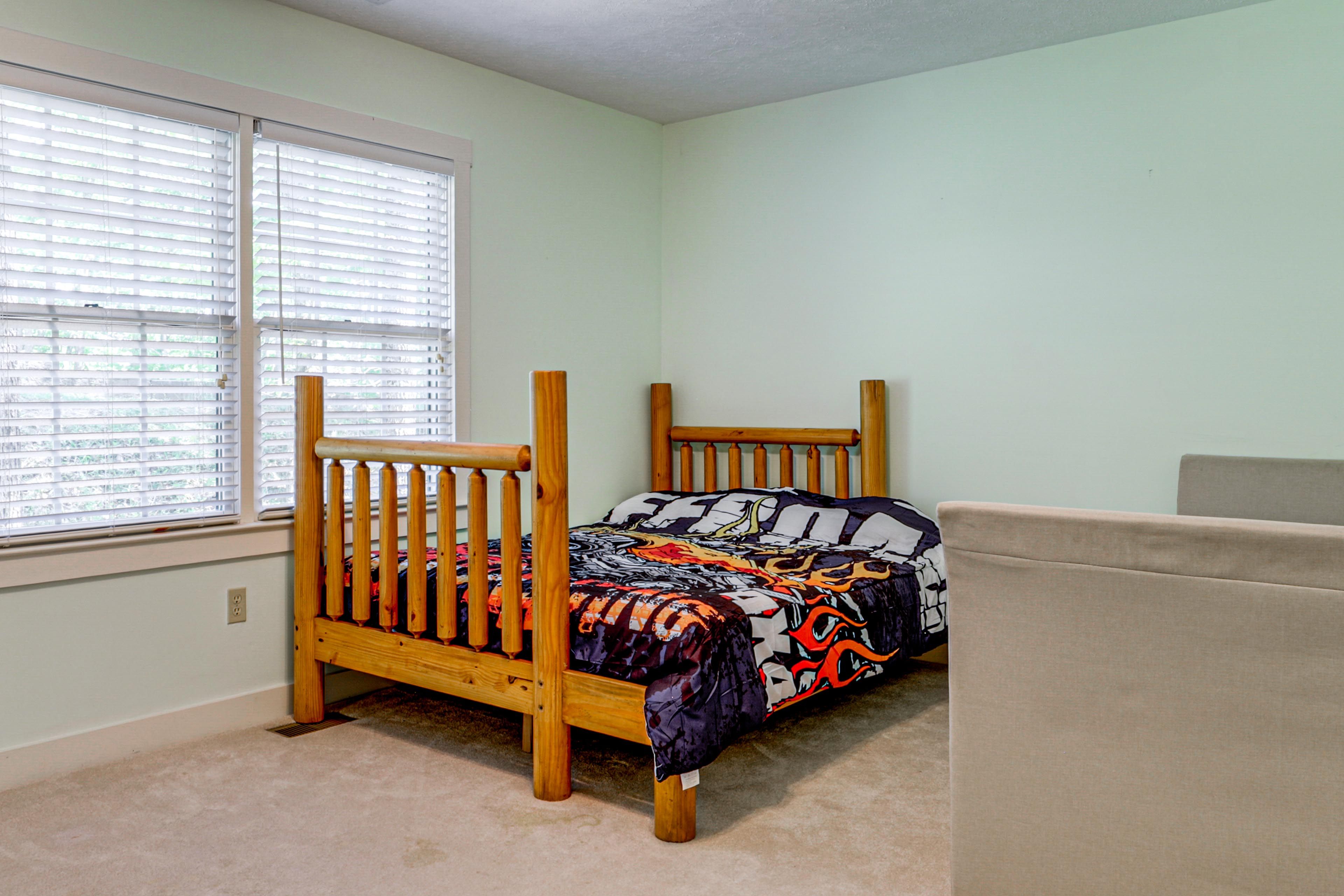 Bedroom 5 | Full Bed | Twin Daybed w/ Twin Trundle