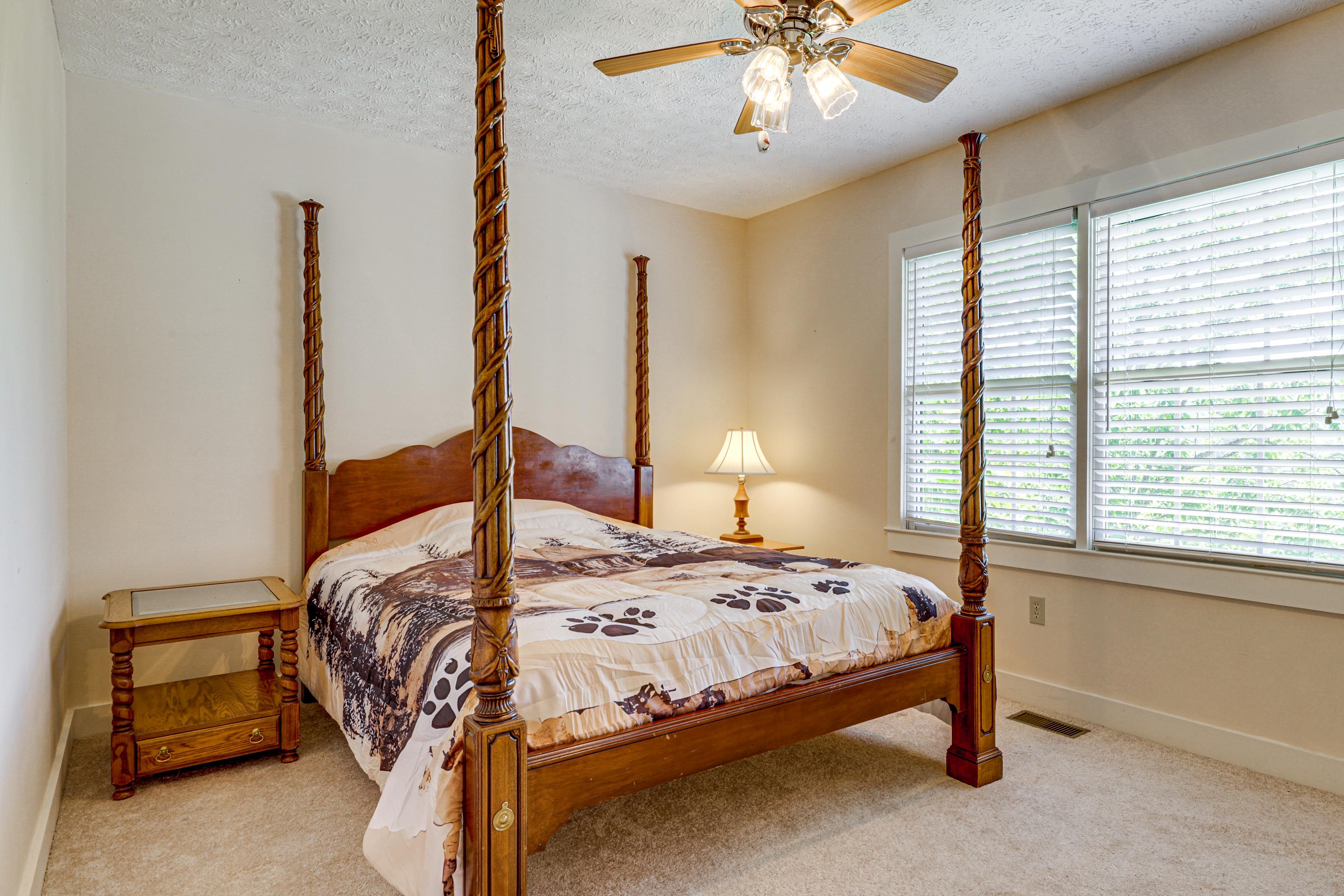 Bedroom 3 | Queen Bed | Main Level