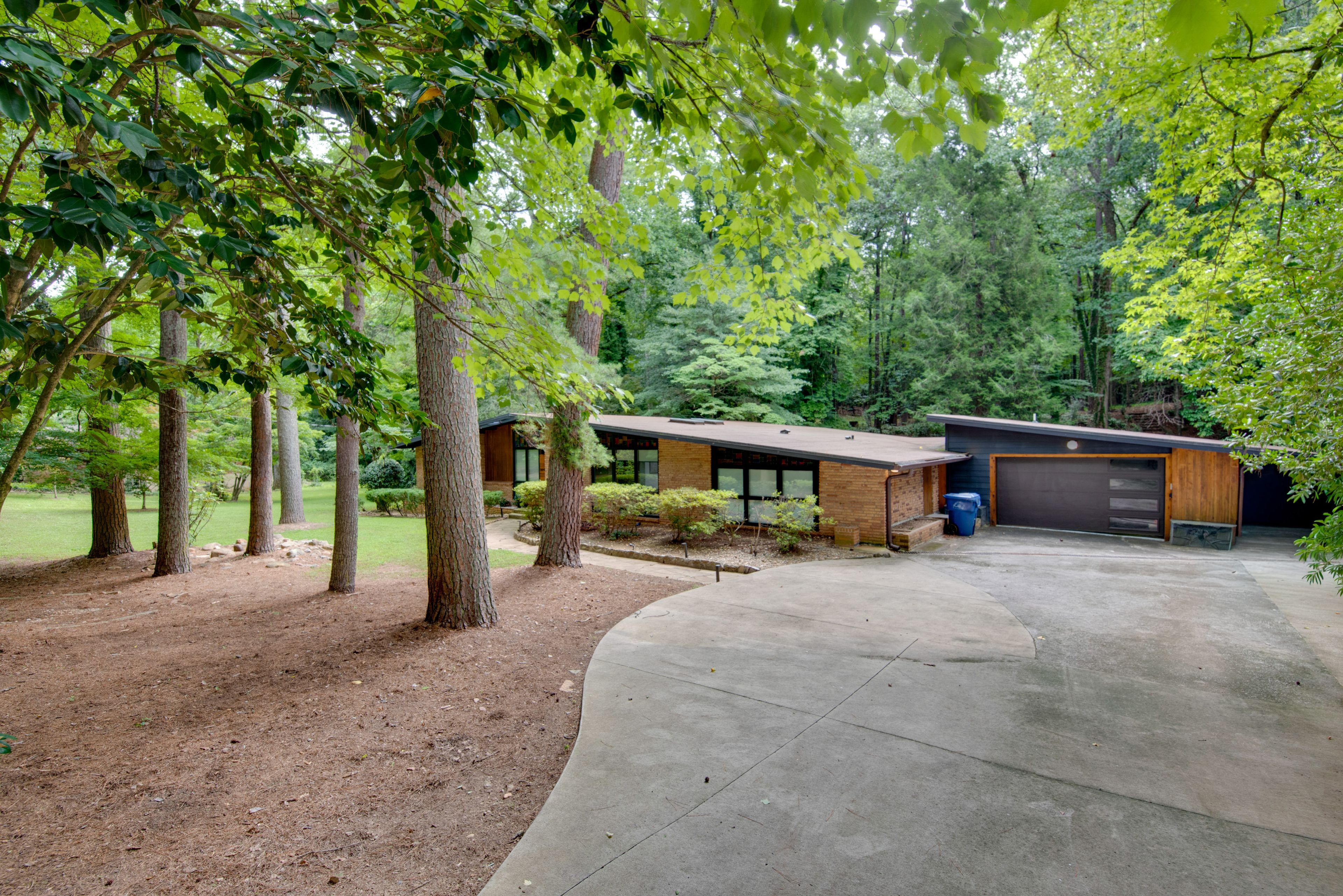 House Exterior | Driveway (4 Vehicles)