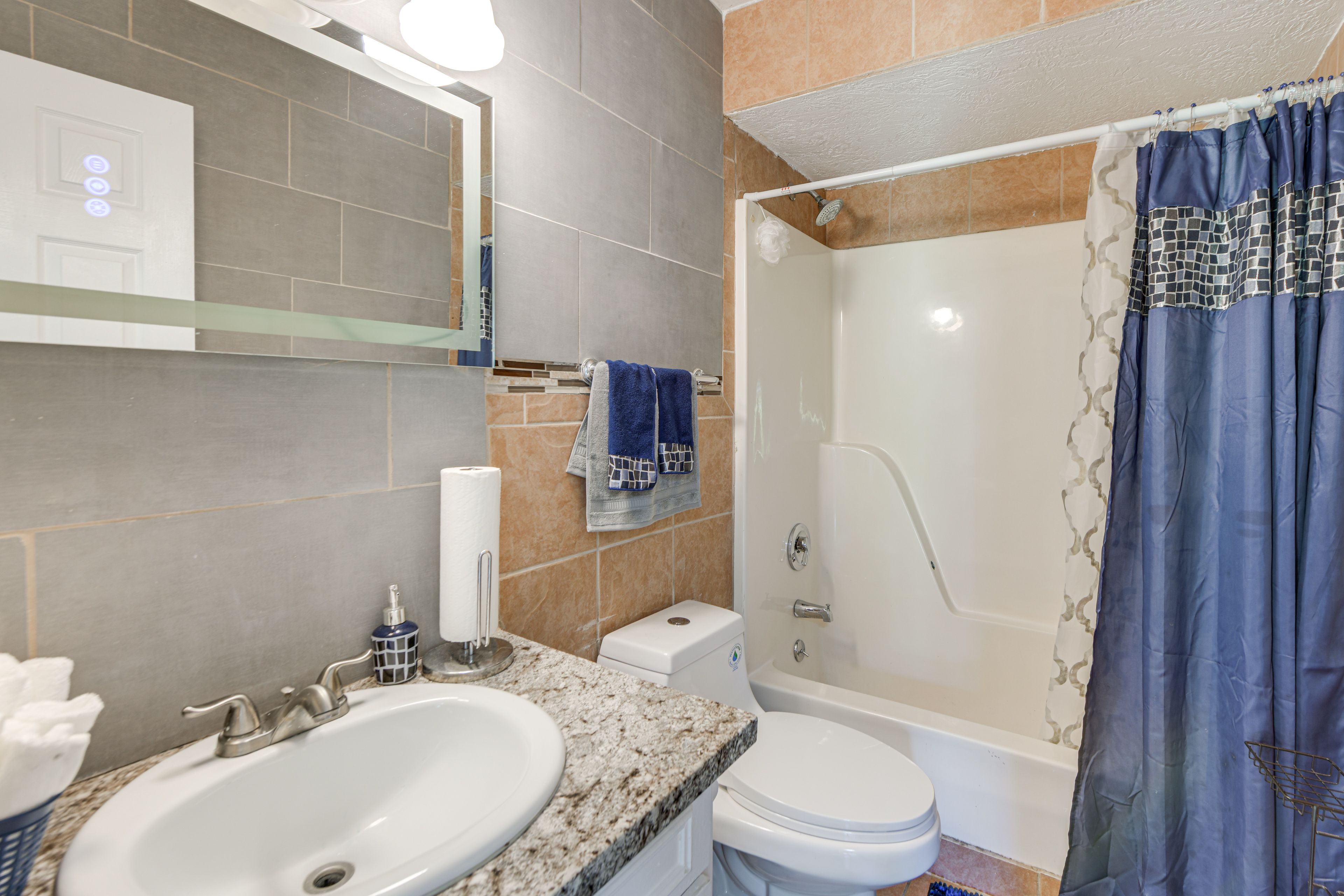 Full Bathroom