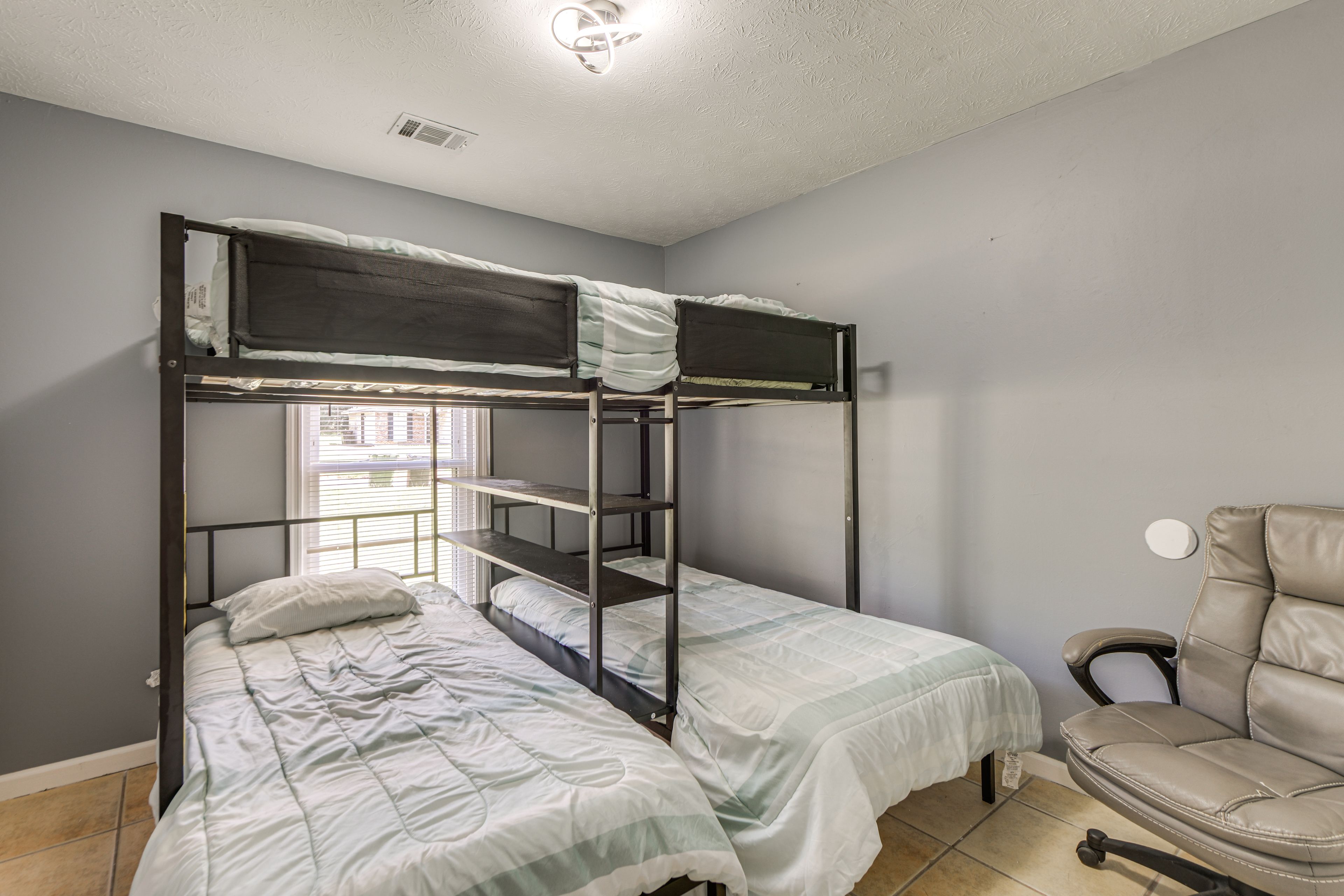 Bedroom 3 | Triple Twin Bunk Bed