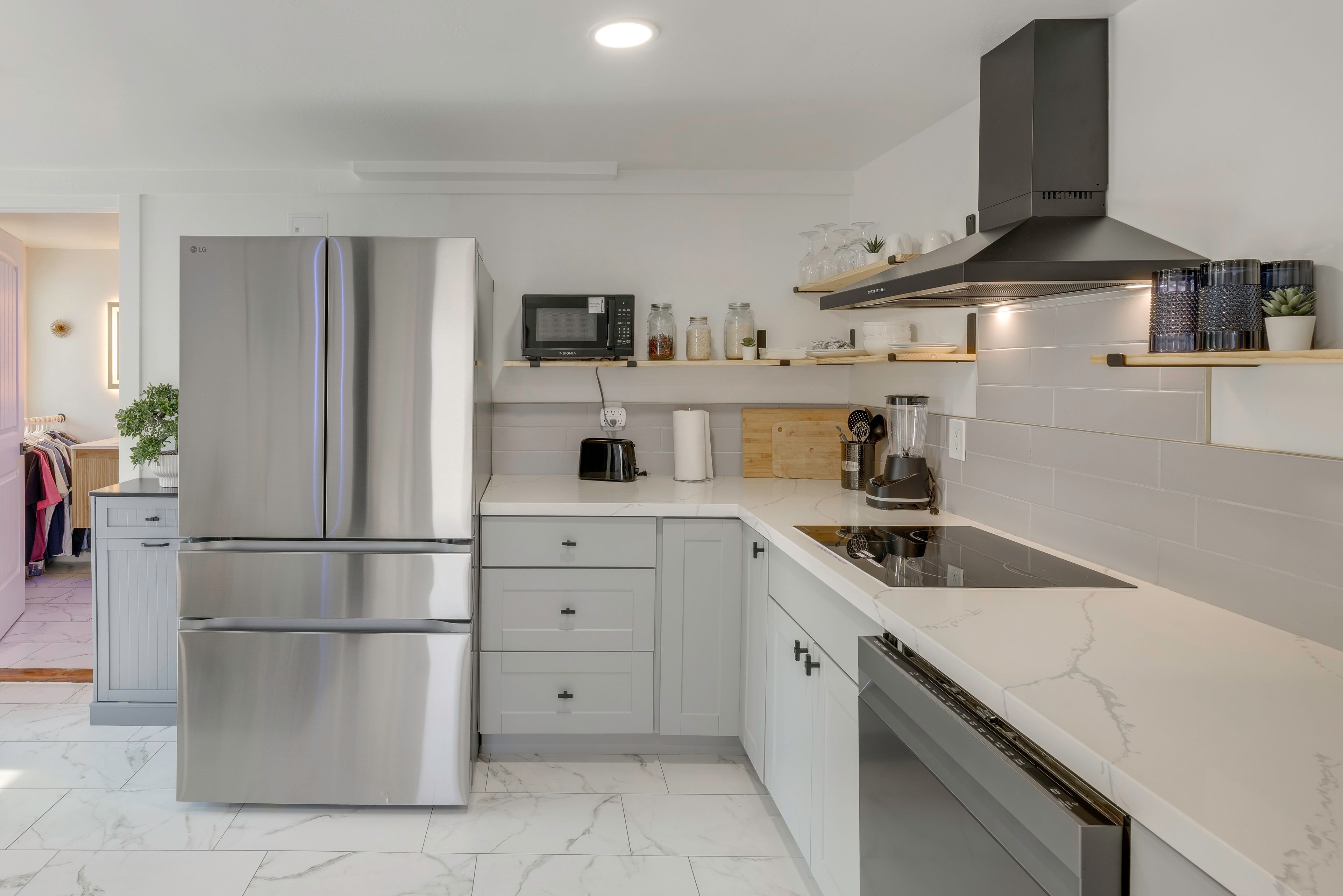 Well-Equipped Kitchen