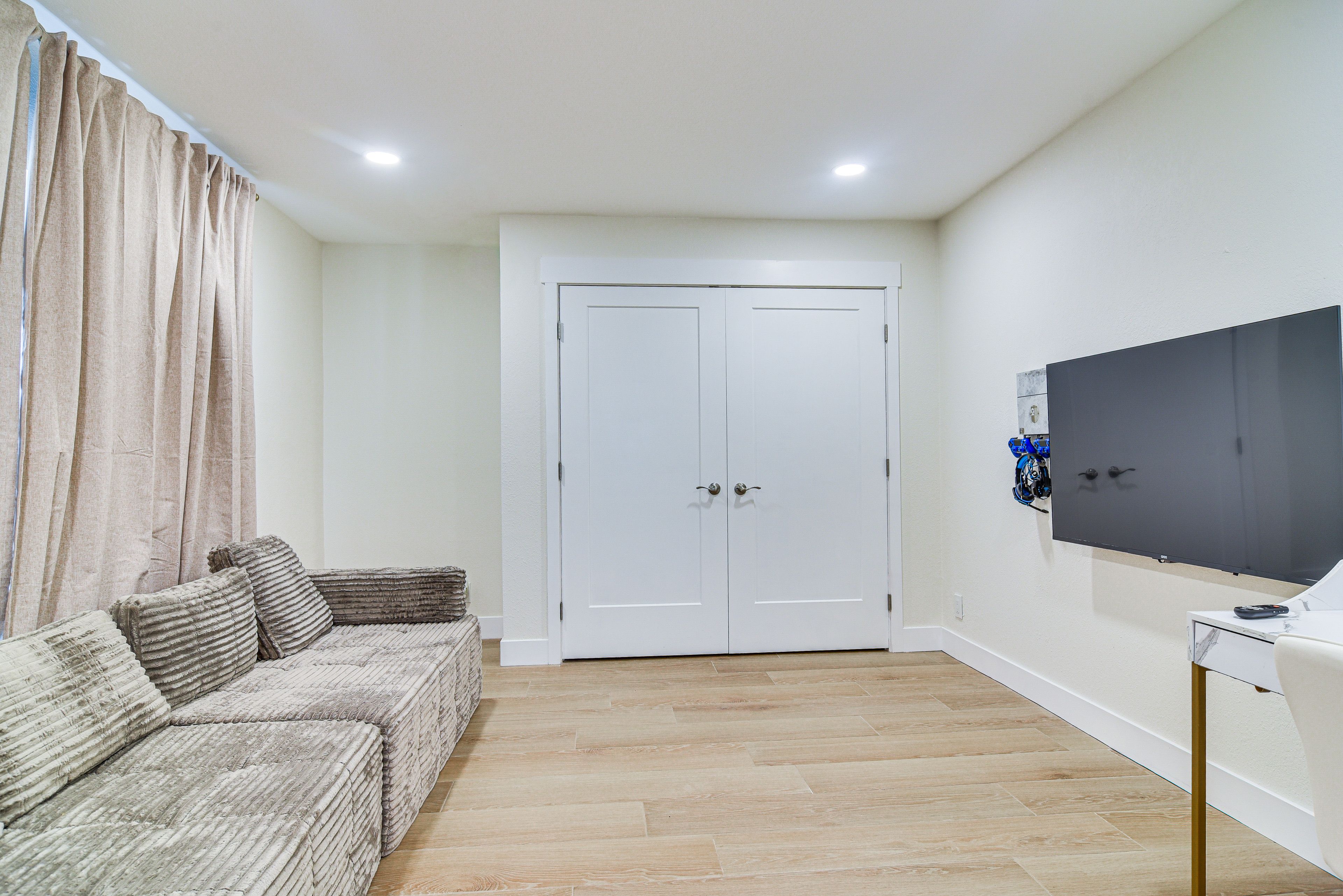 Entertainment Room