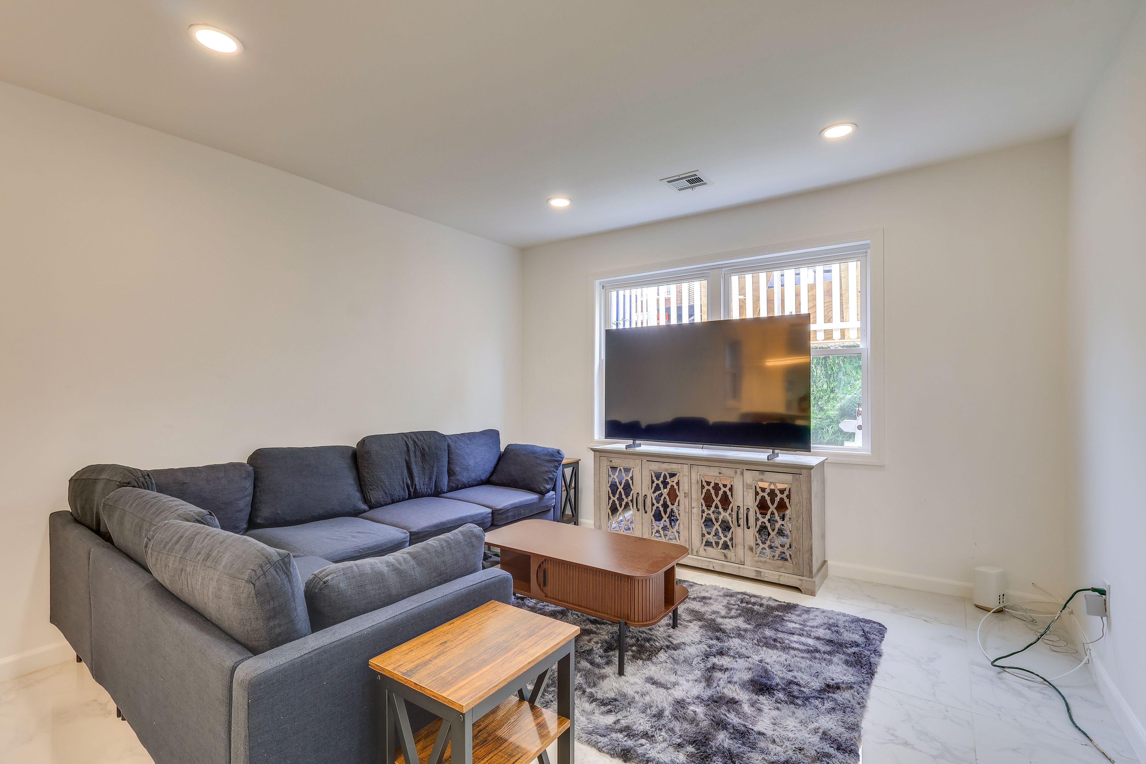 Living Room | Main Level
