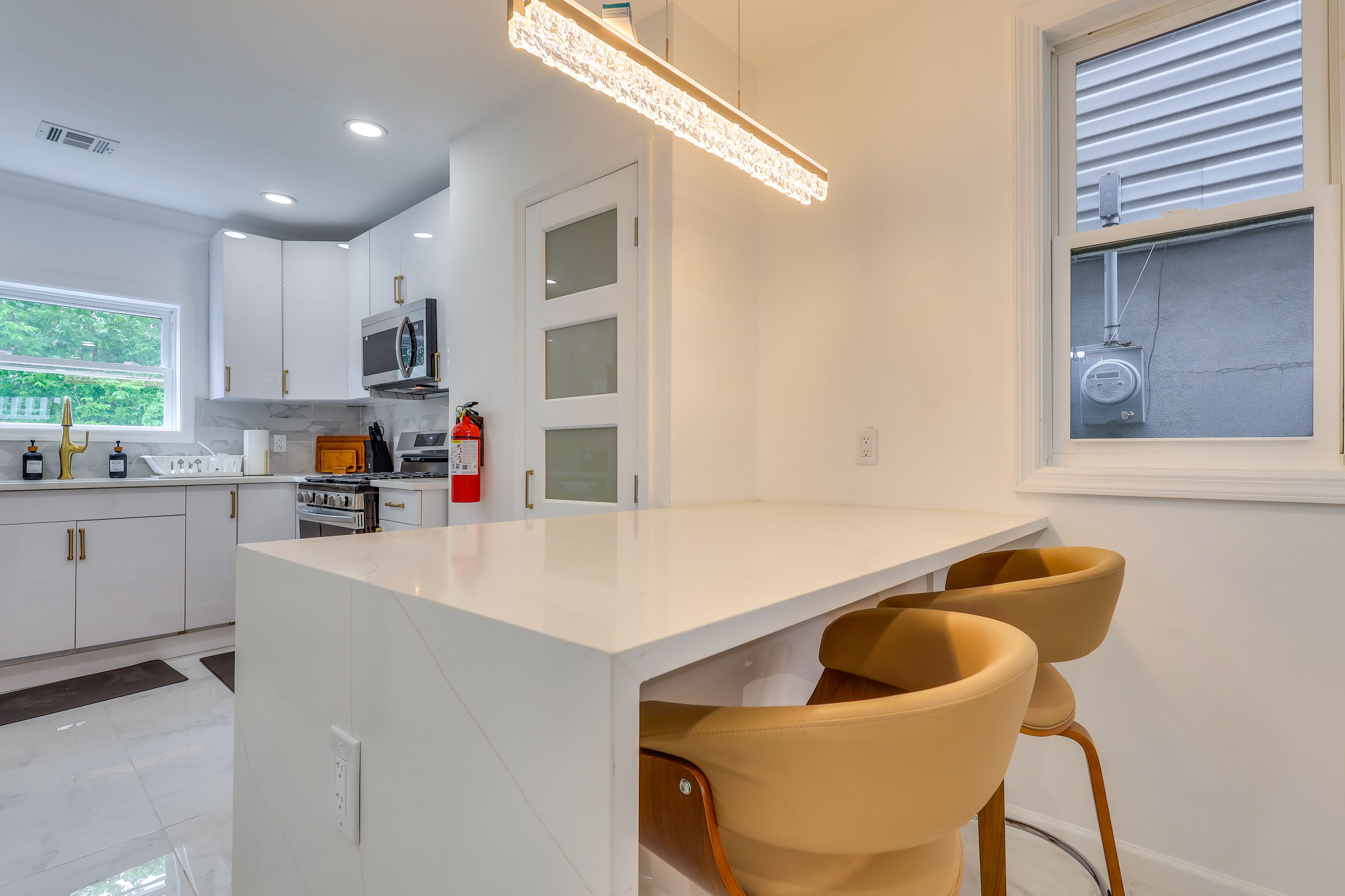 Kitchen | Main Level