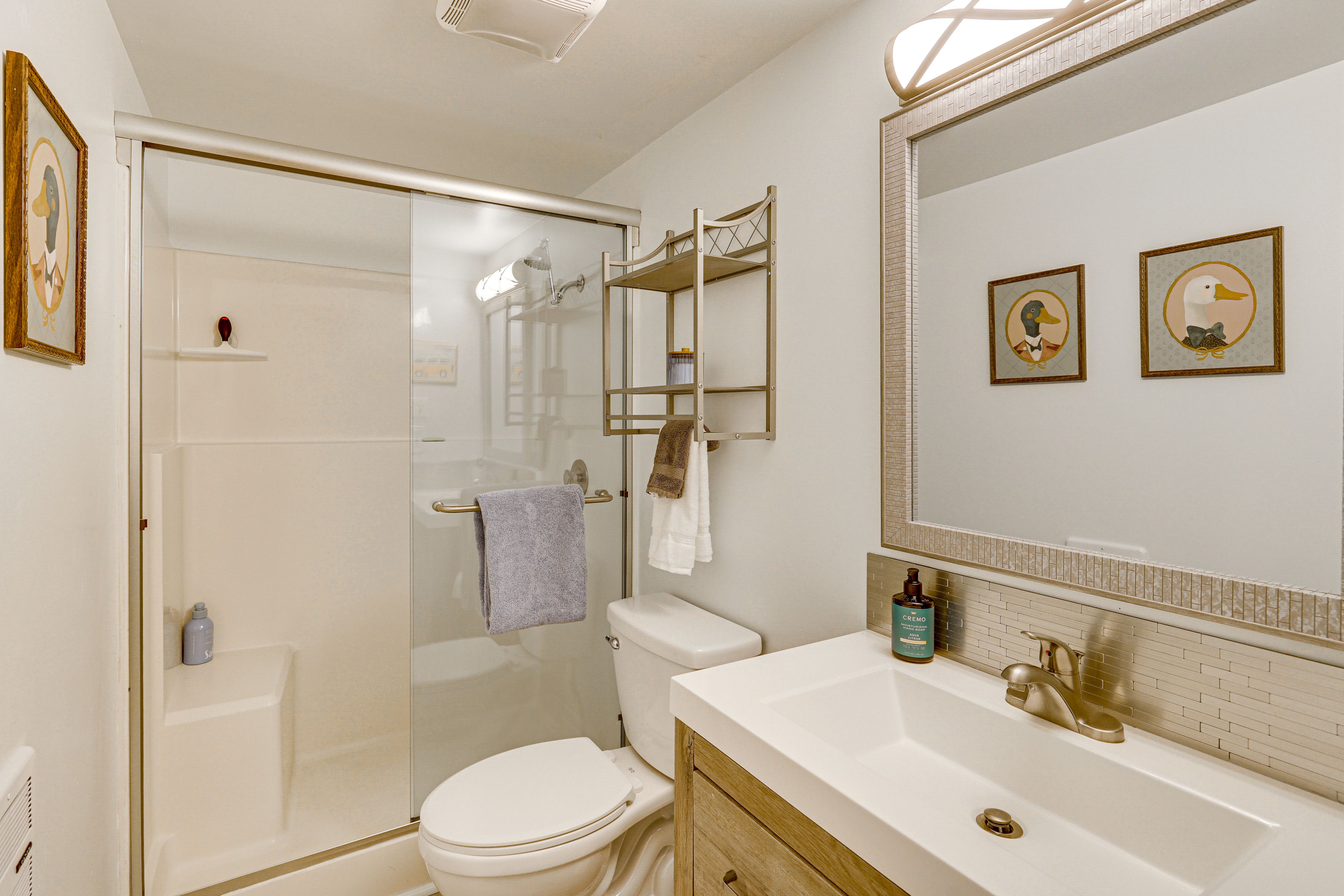 Full Bathroom | Basement Floor