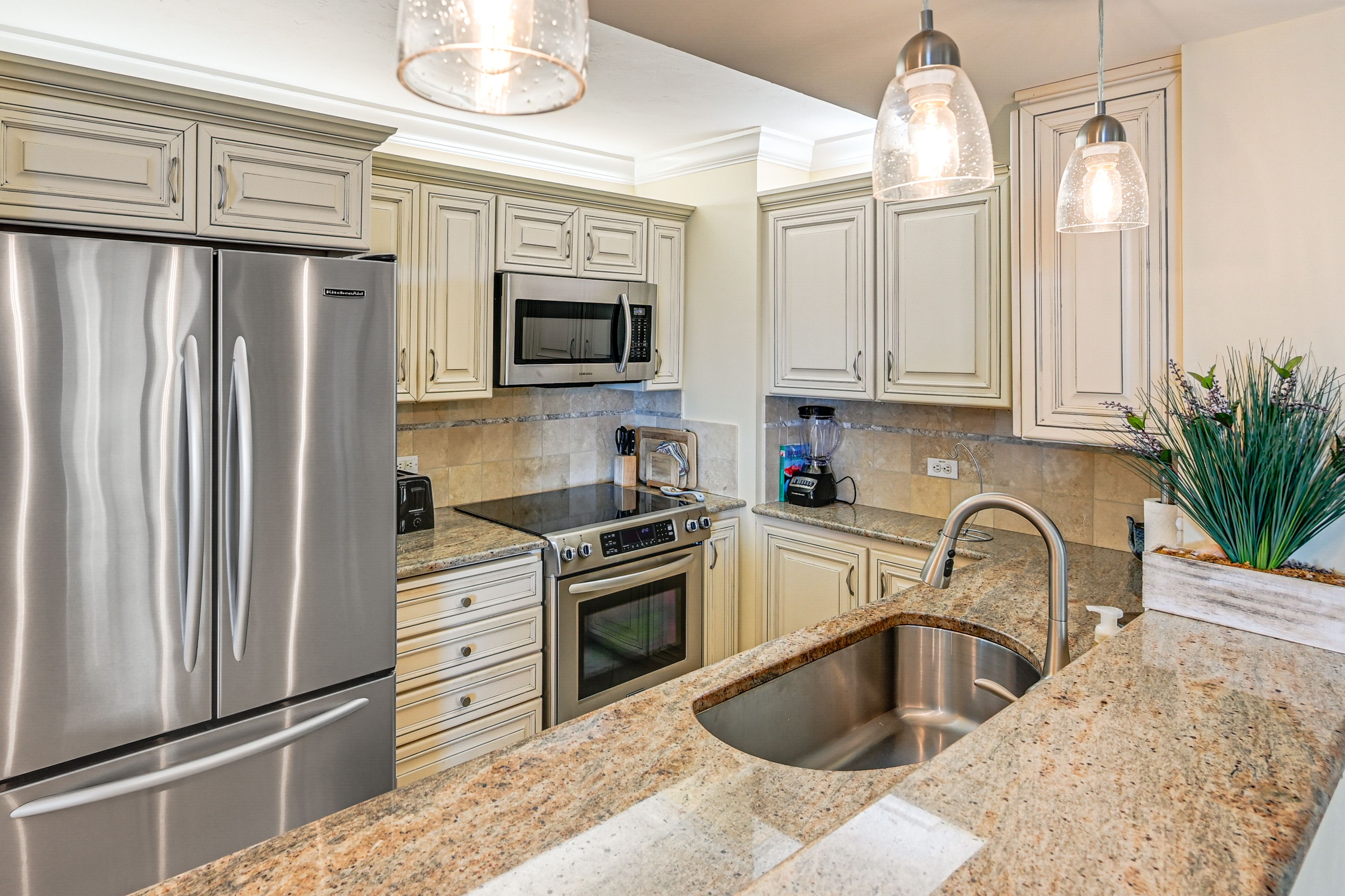 Kitchen | Dishwasher